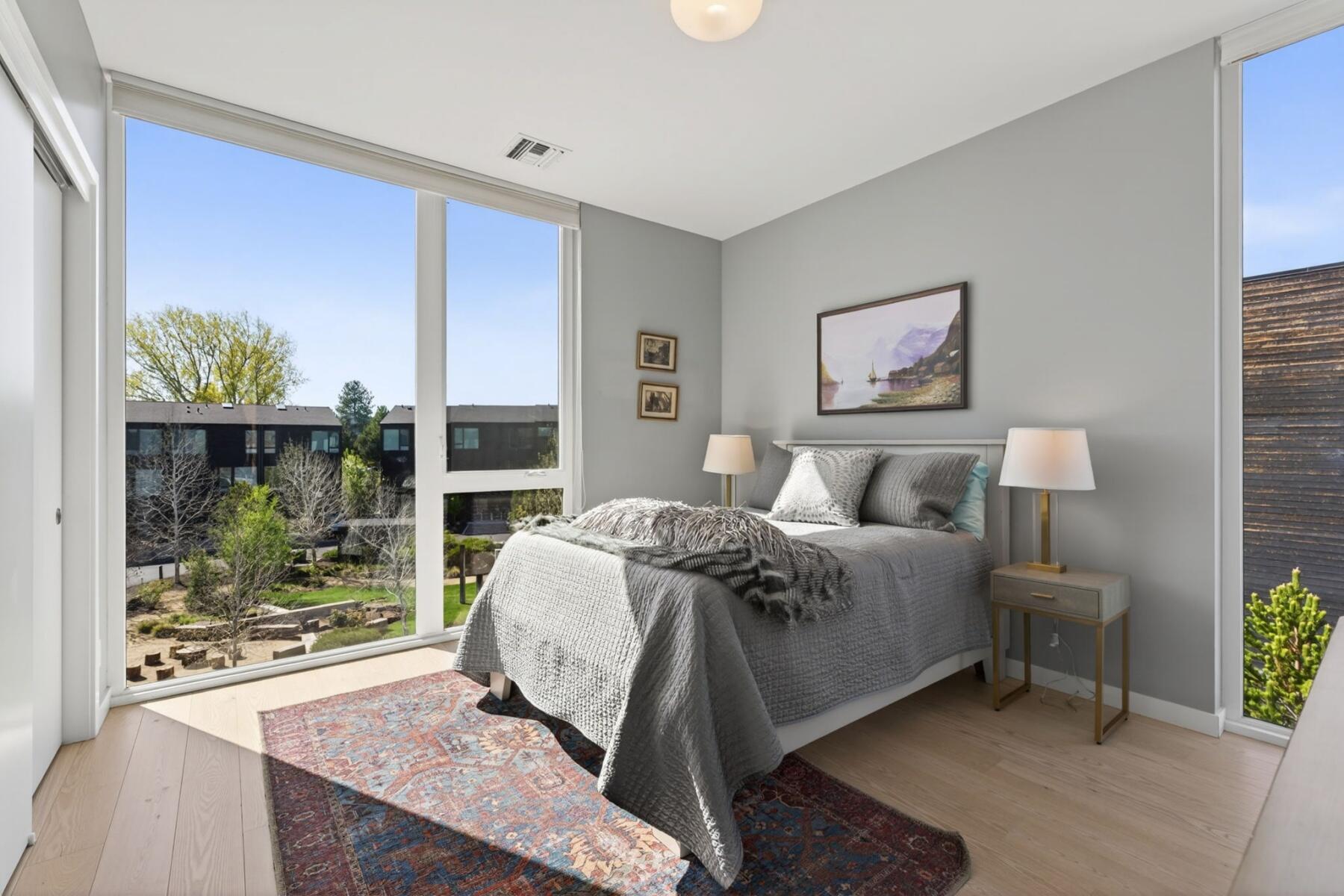 55 SW Wall Street, UNIT 3 & 3A