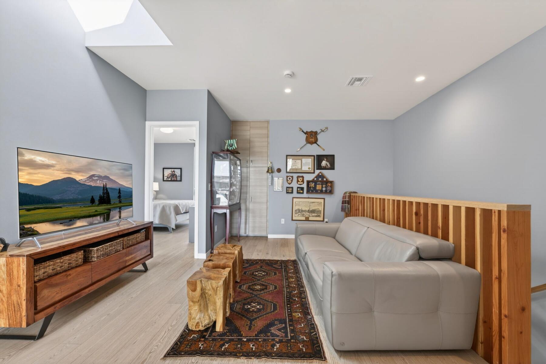 55 SW Wall Street, UNIT 3 & 3A