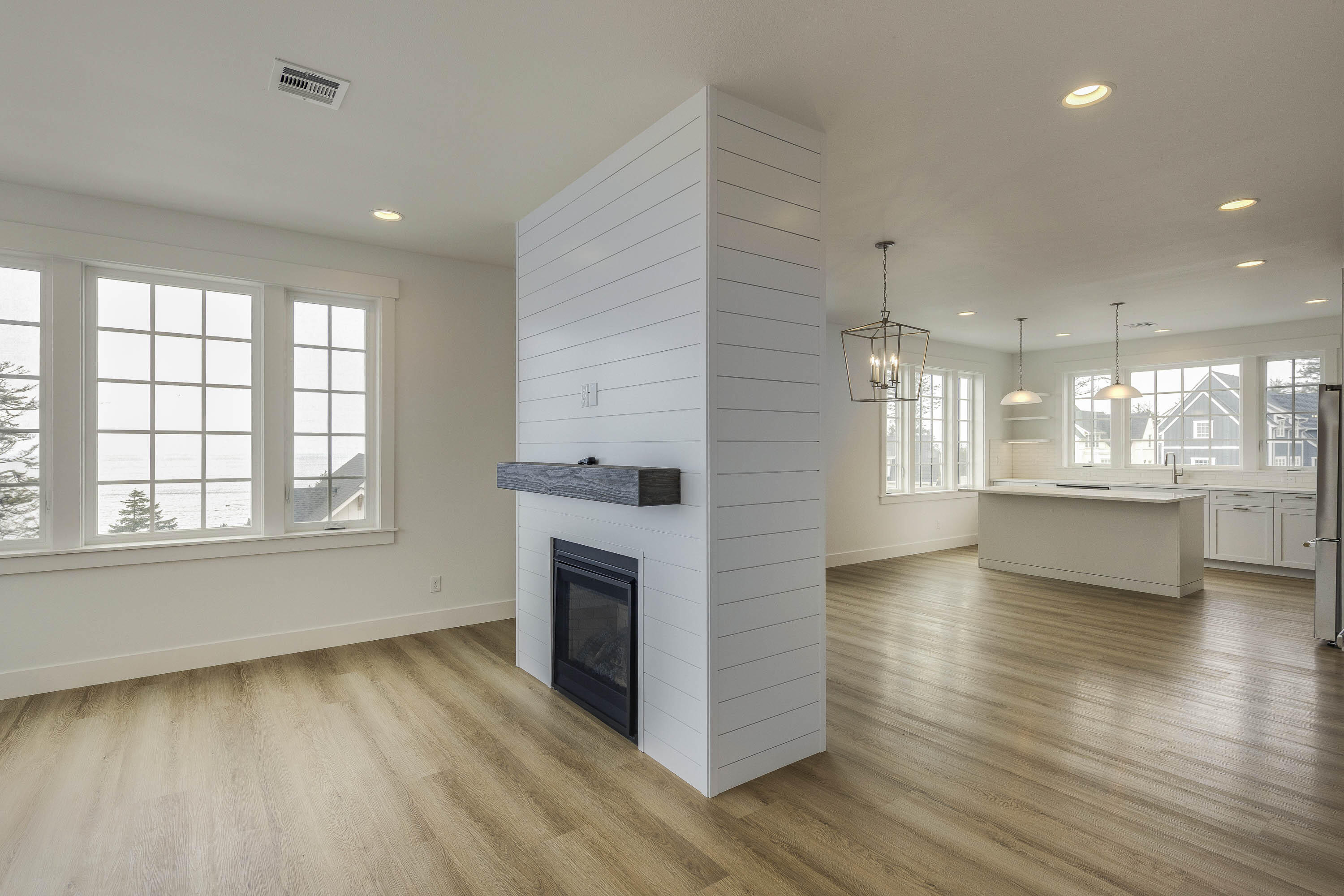 401 NE Moonwake Lane, 14