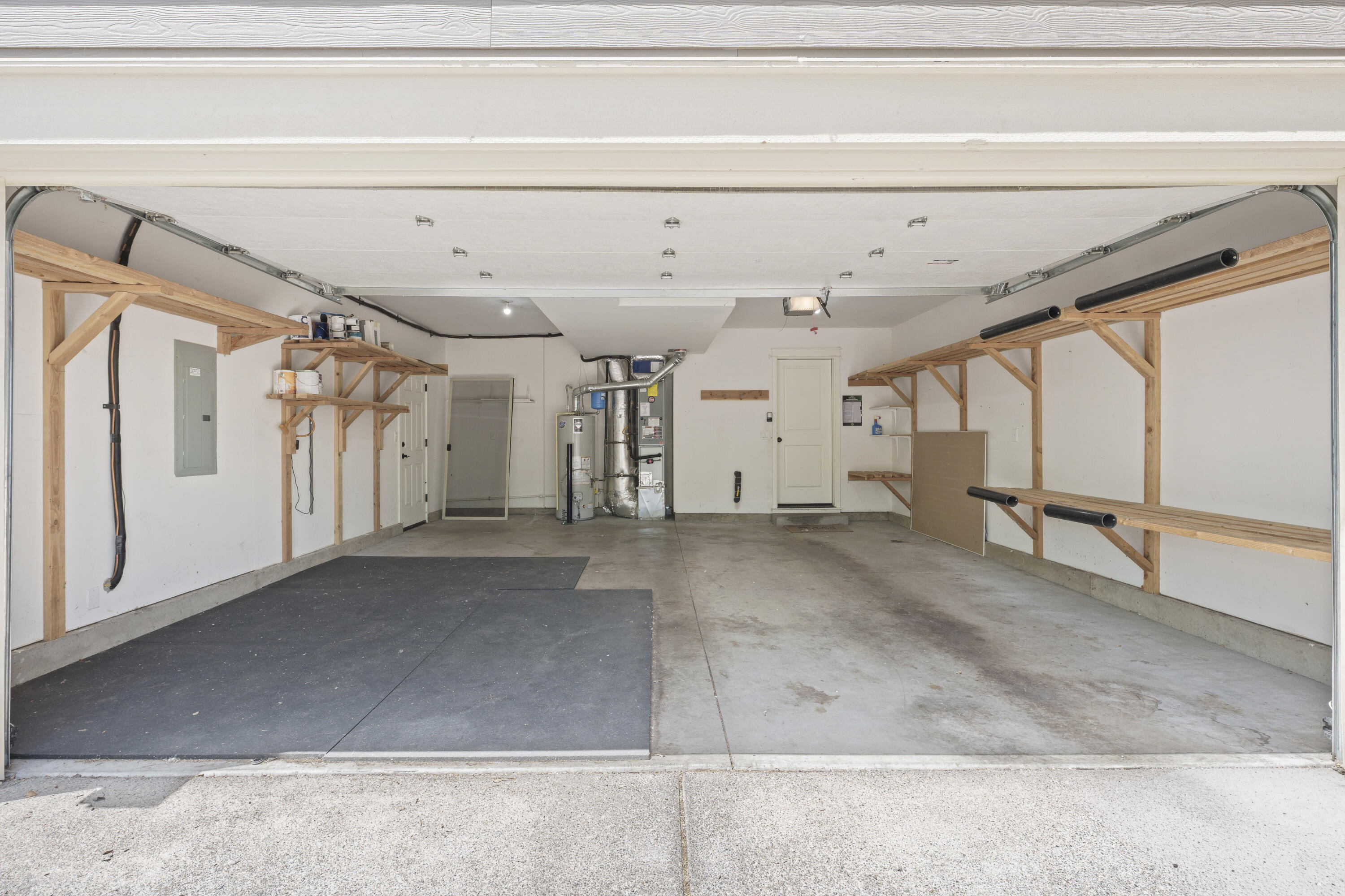 61138 SE Sydney Harbor Drive