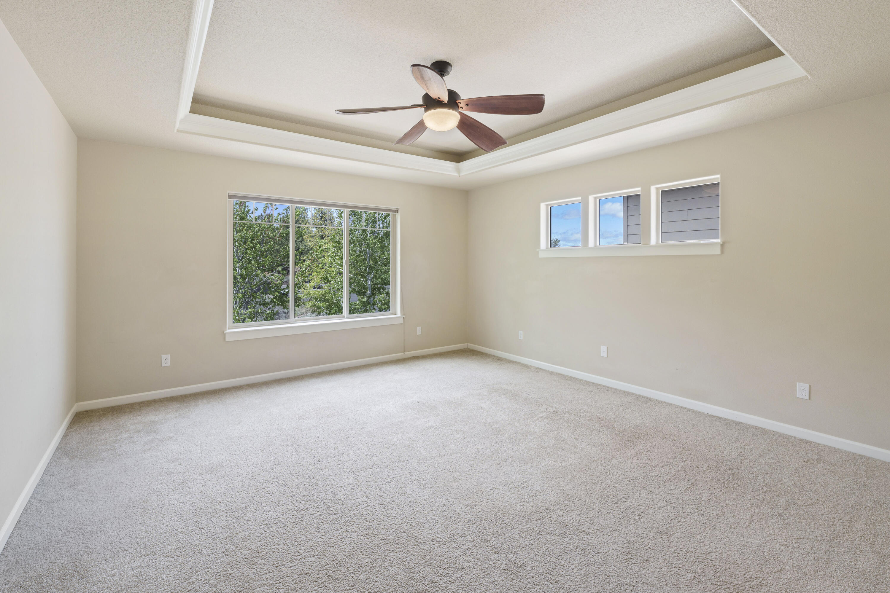 61138 SE Sydney Harbor Drive