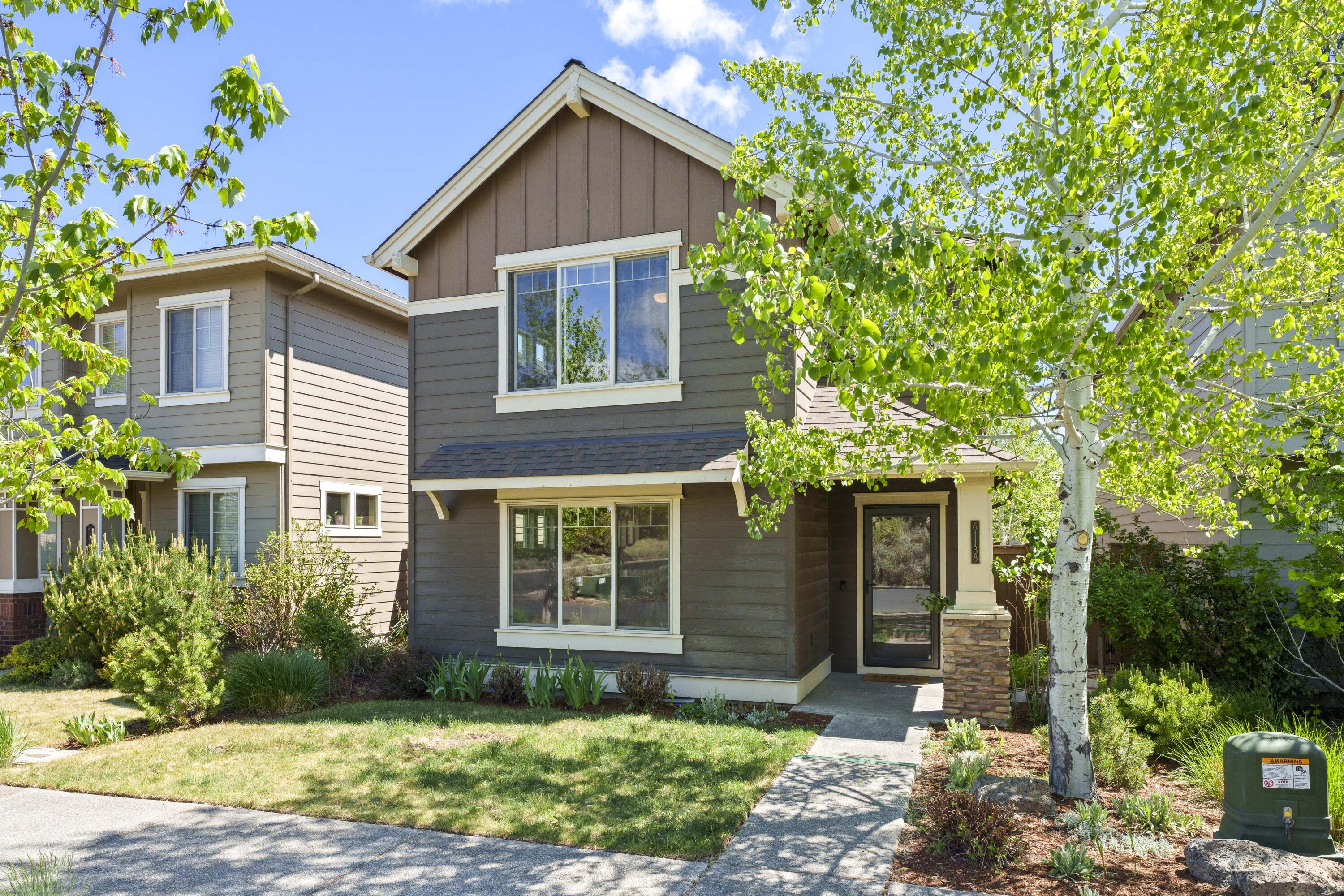 61138 SE Sydney Harbor Drive