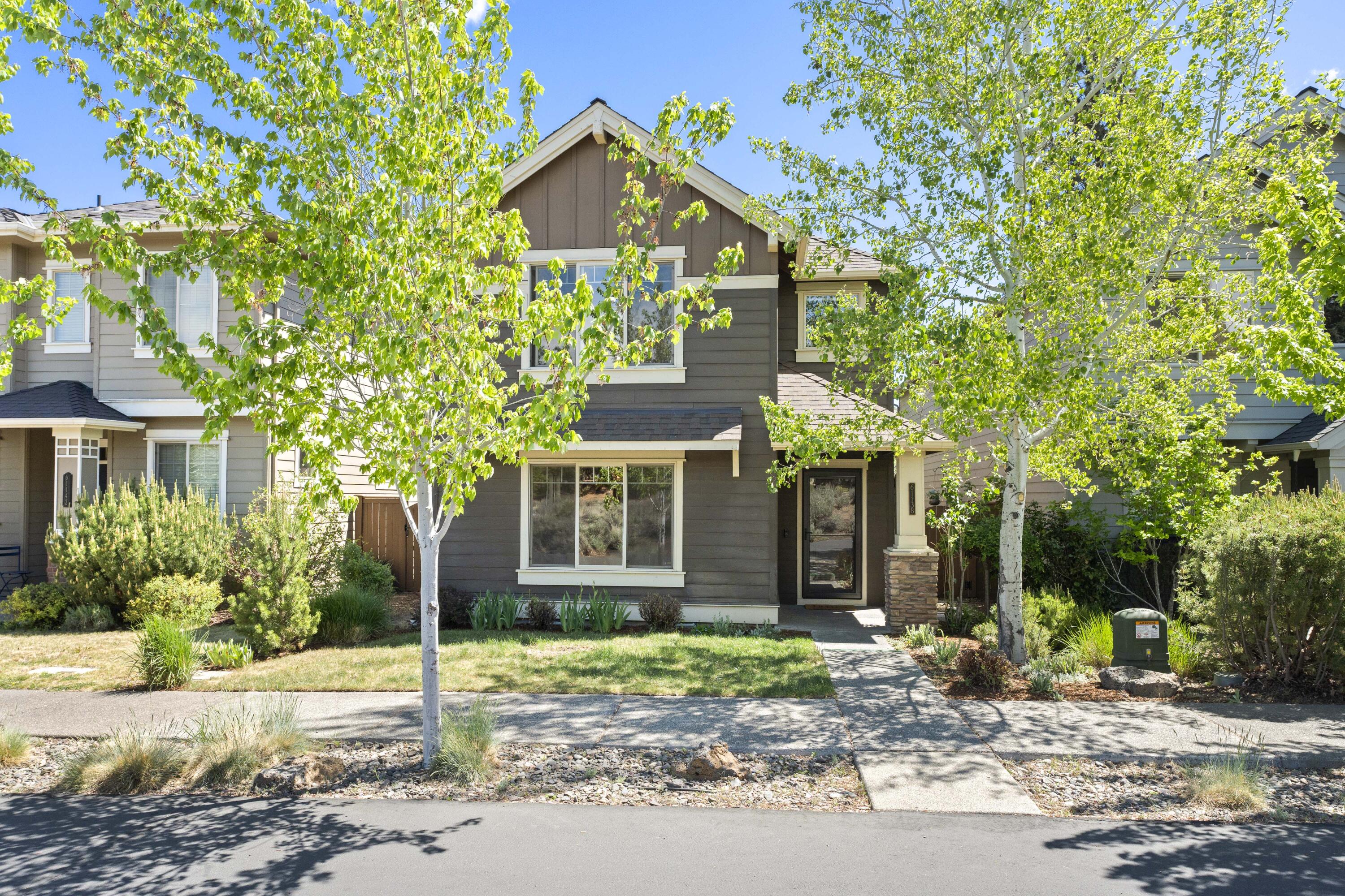 61138 SE Sydney Harbor Drive