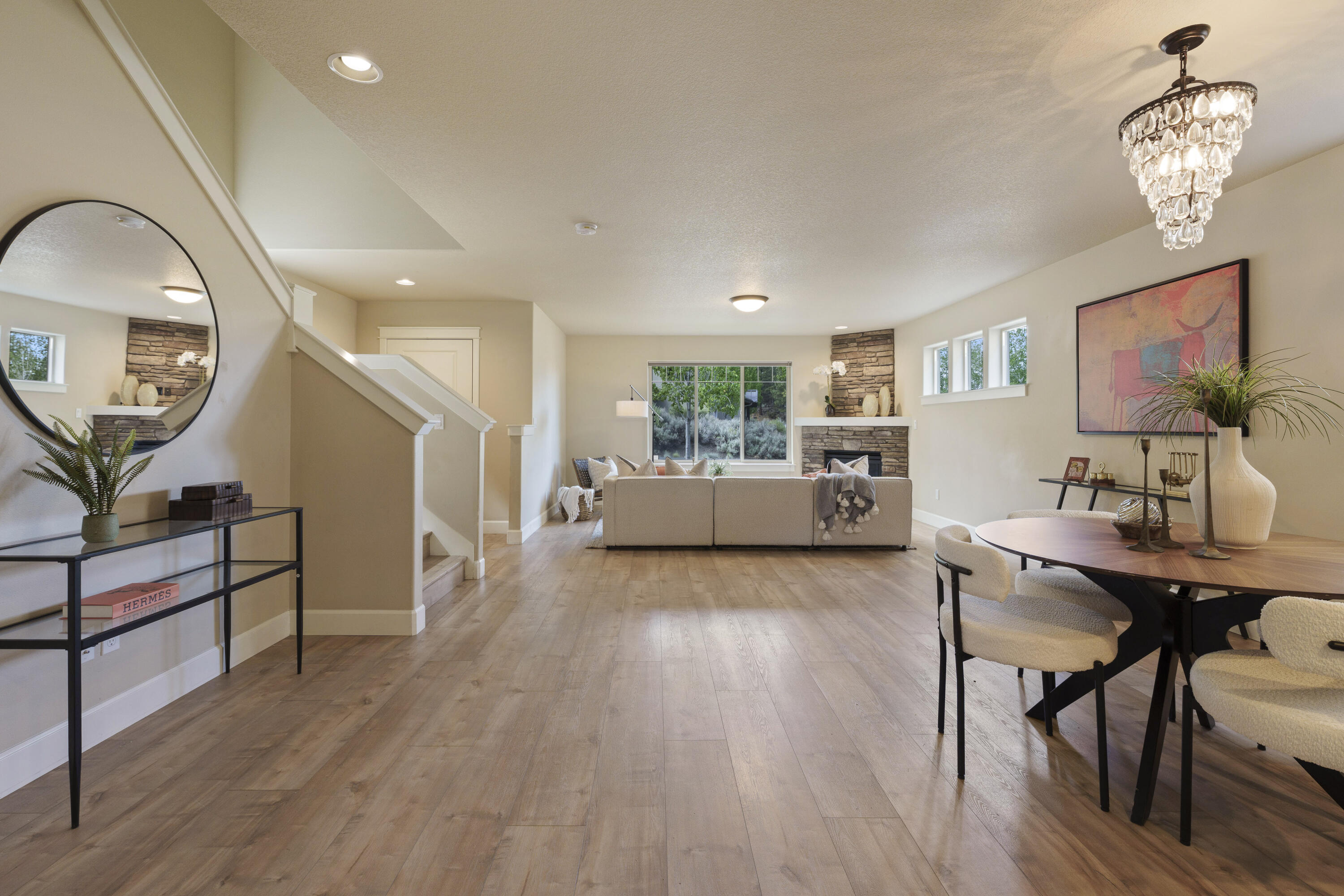61138 SE Sydney Harbor Drive