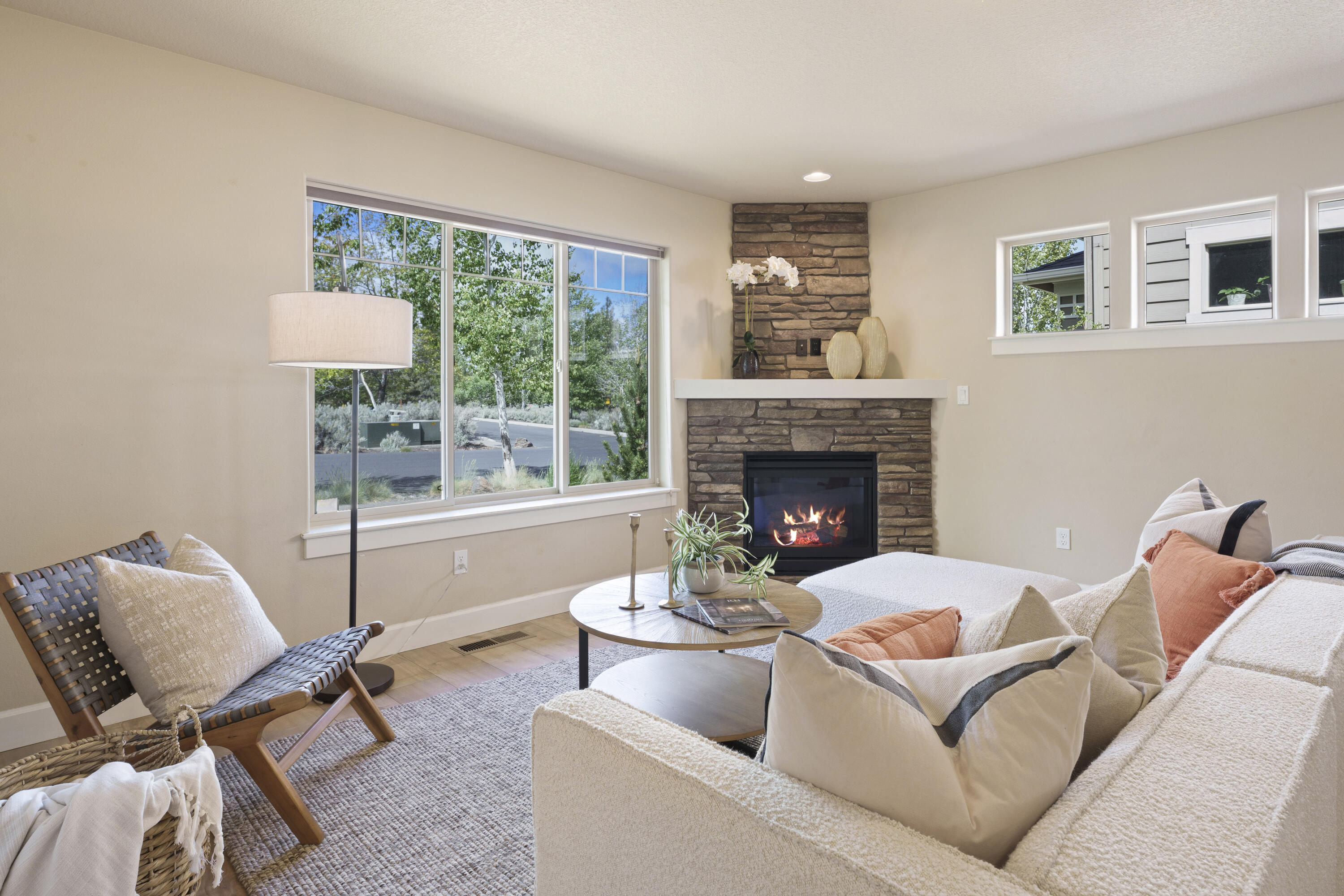 61138 SE Sydney Harbor Drive