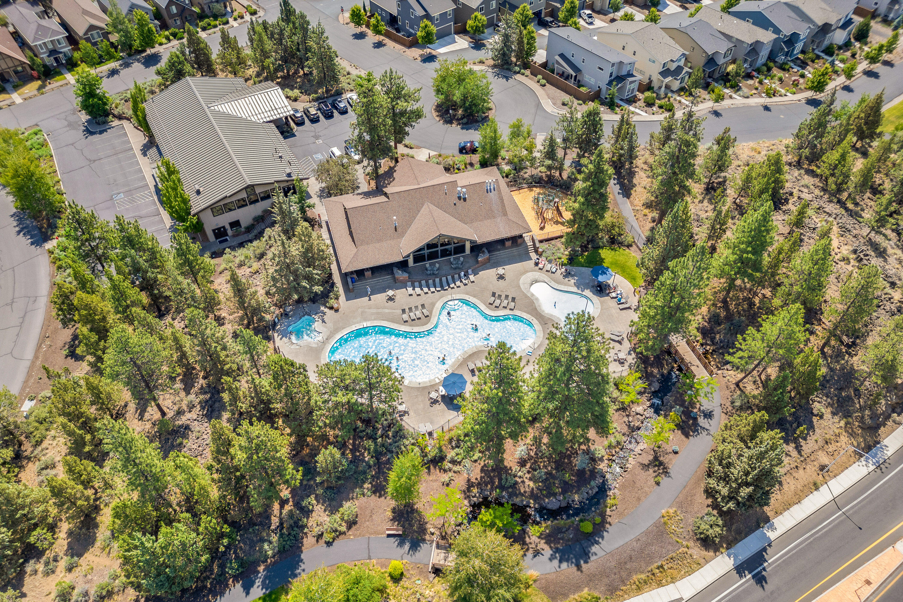 61138 SE Sydney Harbor Drive