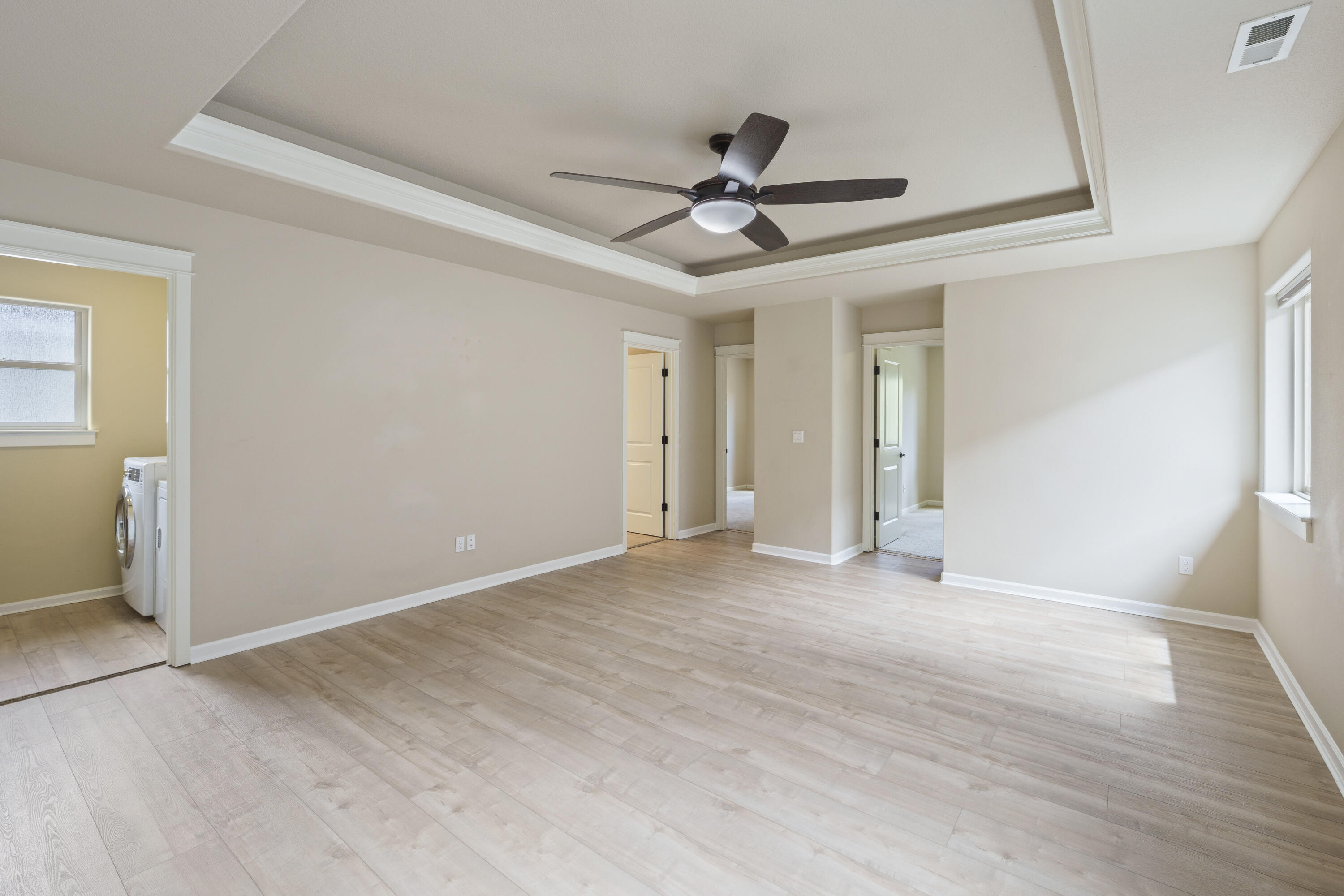 61138 SE Sydney Harbor Drive