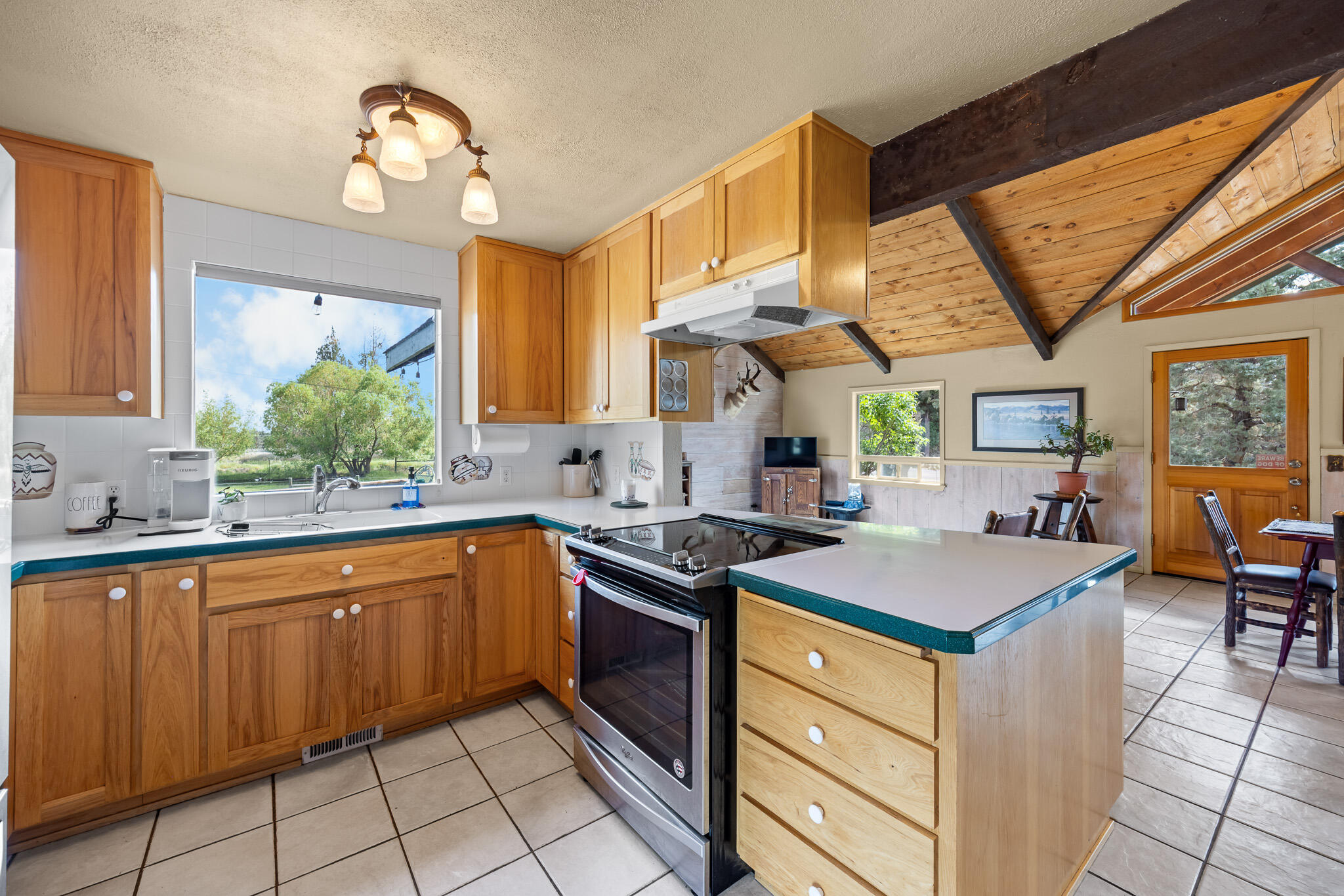 575 SW 55th Place
