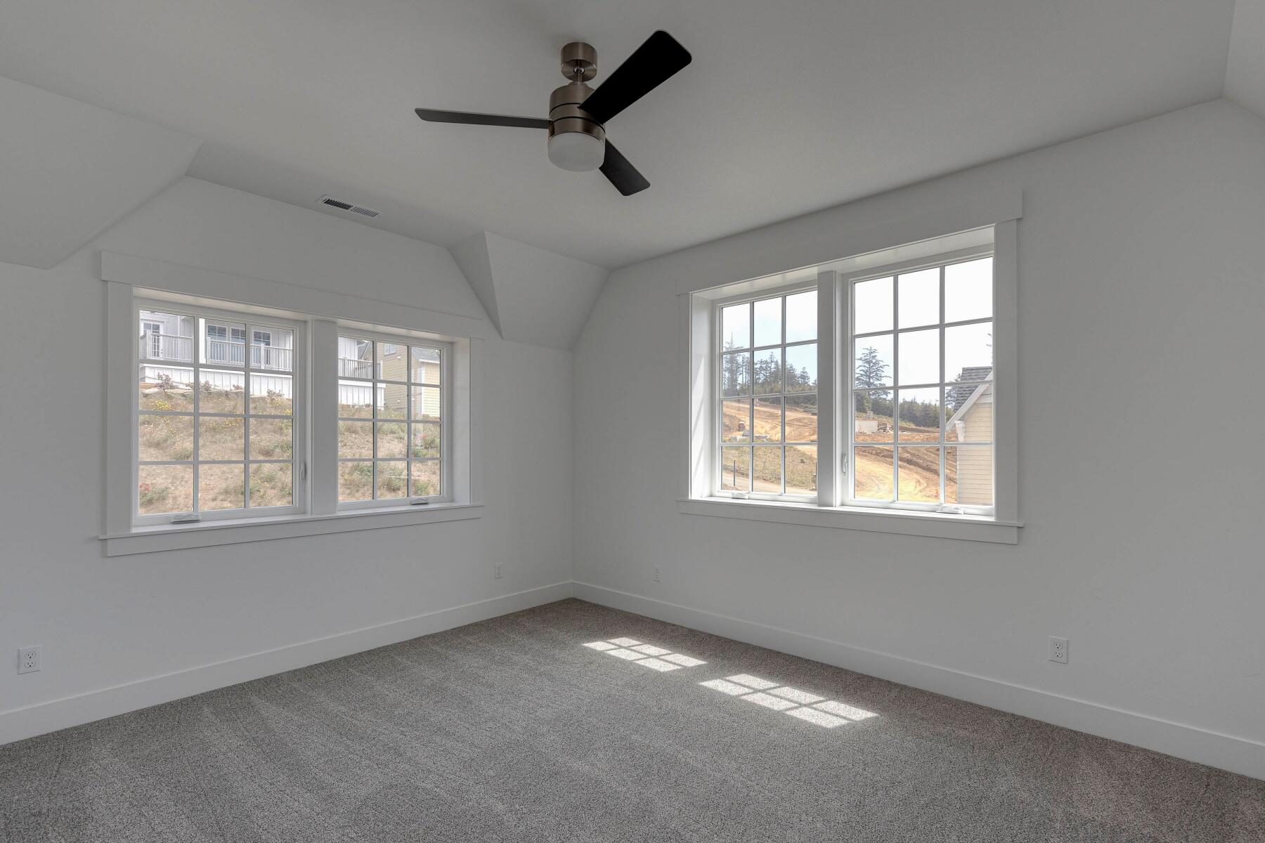 1152 NE Seascape Avenue, 9-13