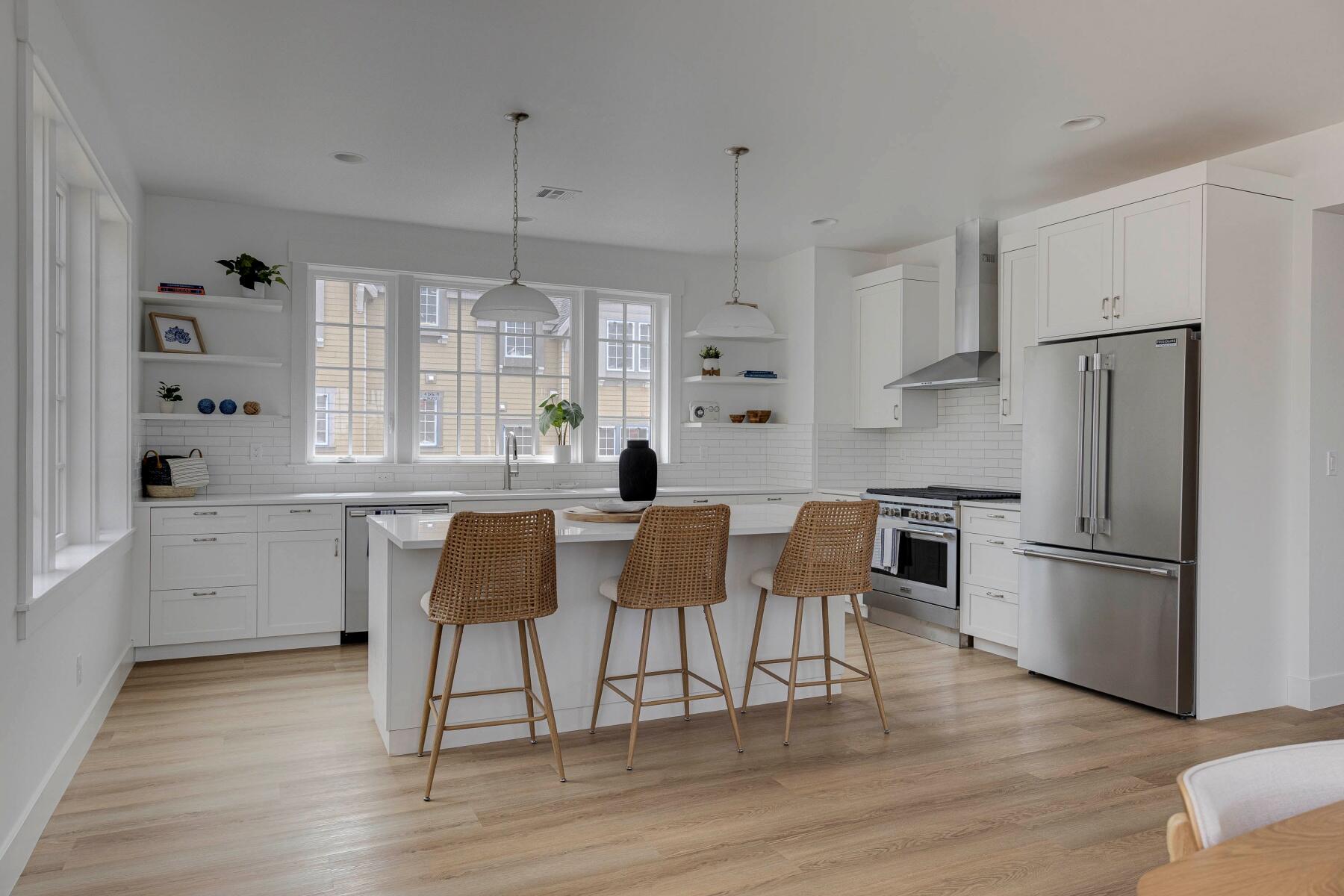 1152 NE Seascape Avenue, 9-13