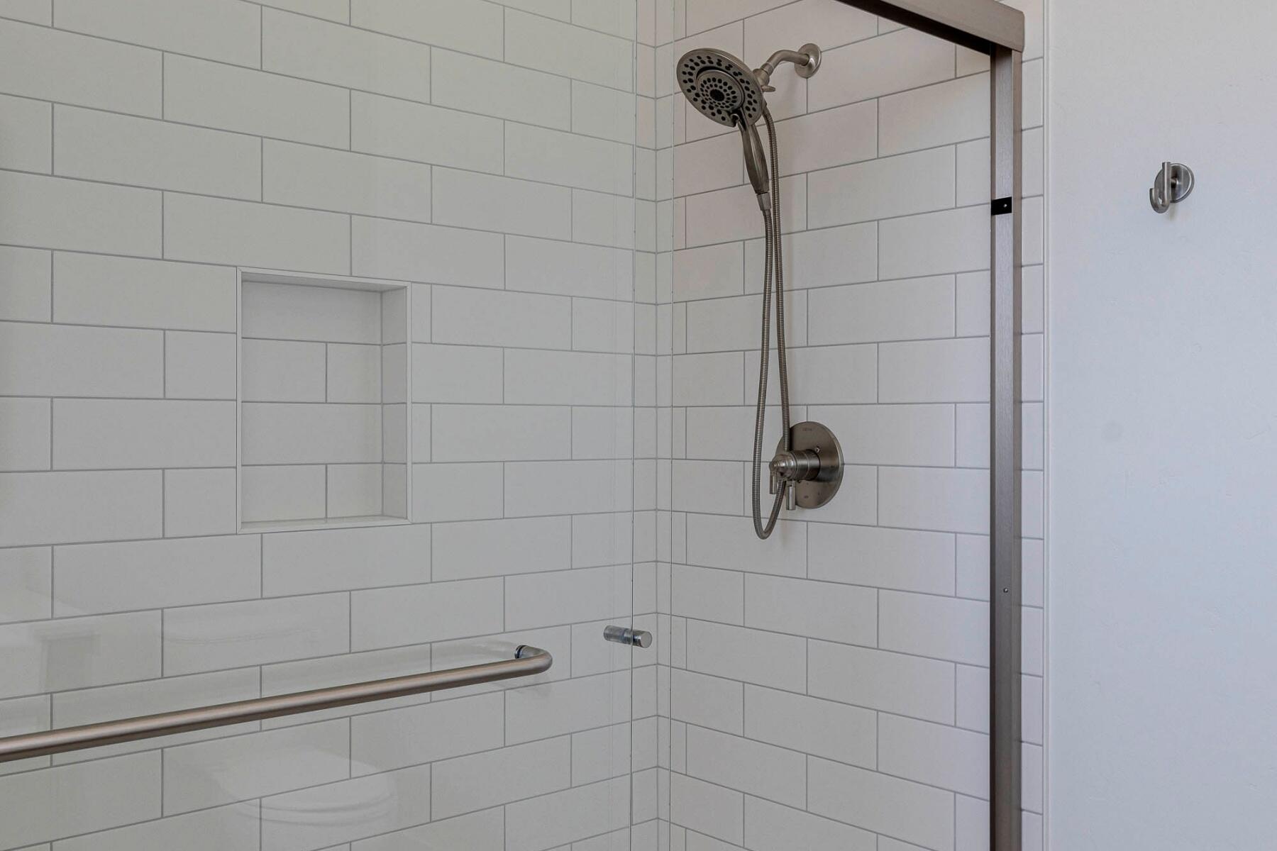1152 NE Seascape Avenue, 9-13