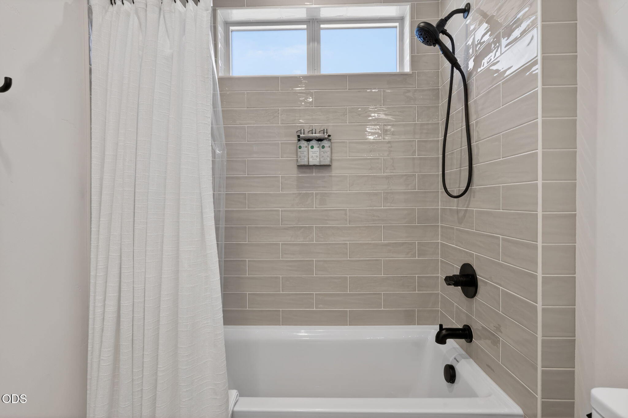 19103 Trailhead Court, 7