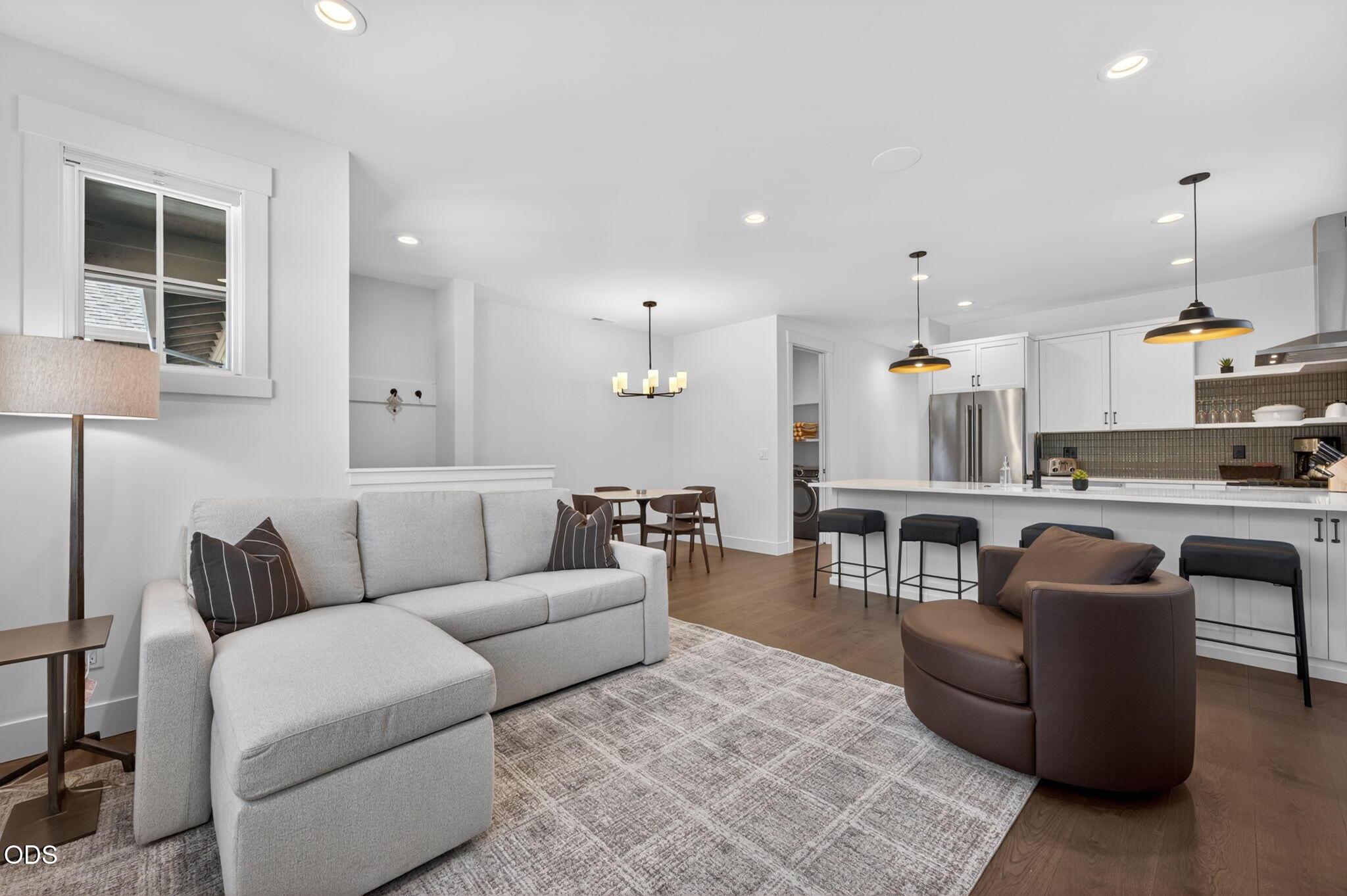 19103 Trailhead Court, 7