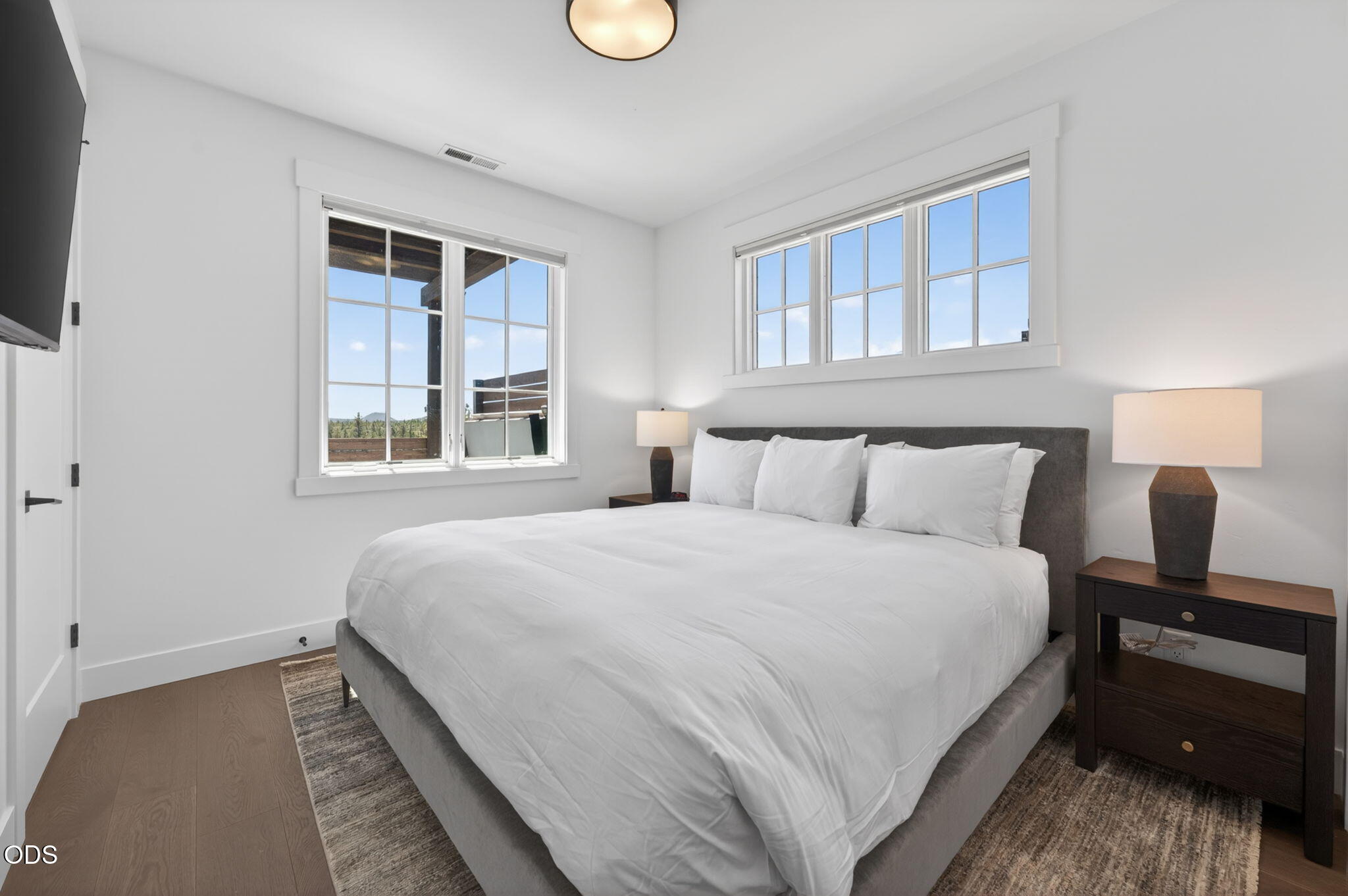 19103 Trailhead Court, 7