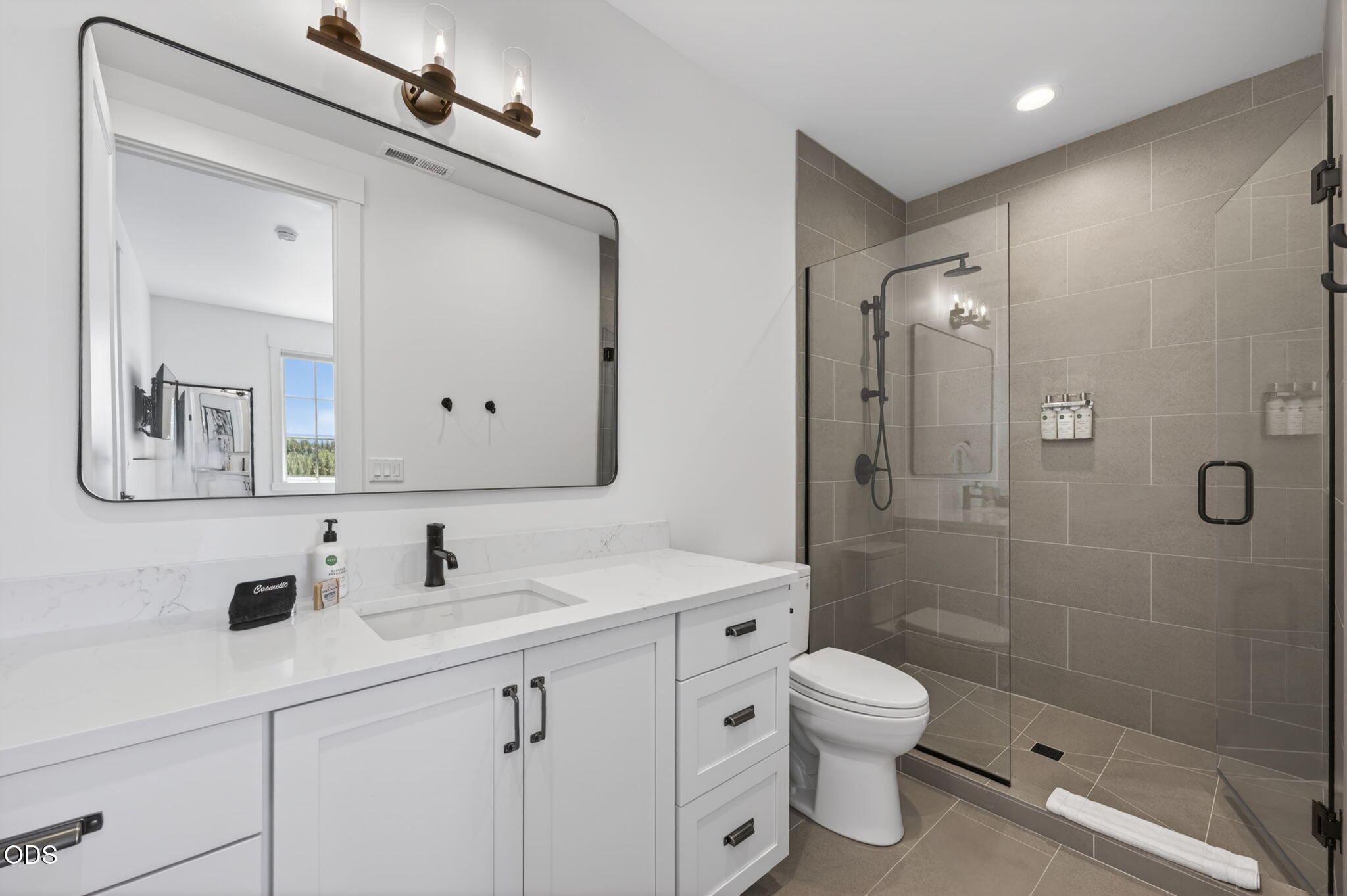 19103 Trailhead Court, 7
