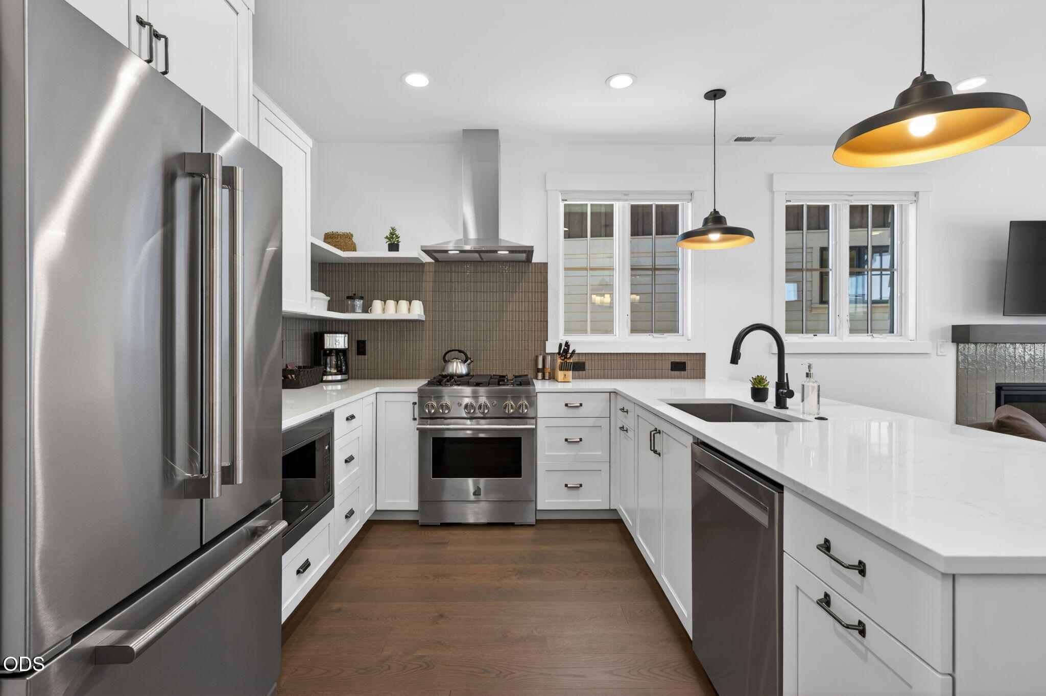 19103 Trailhead Court, 7