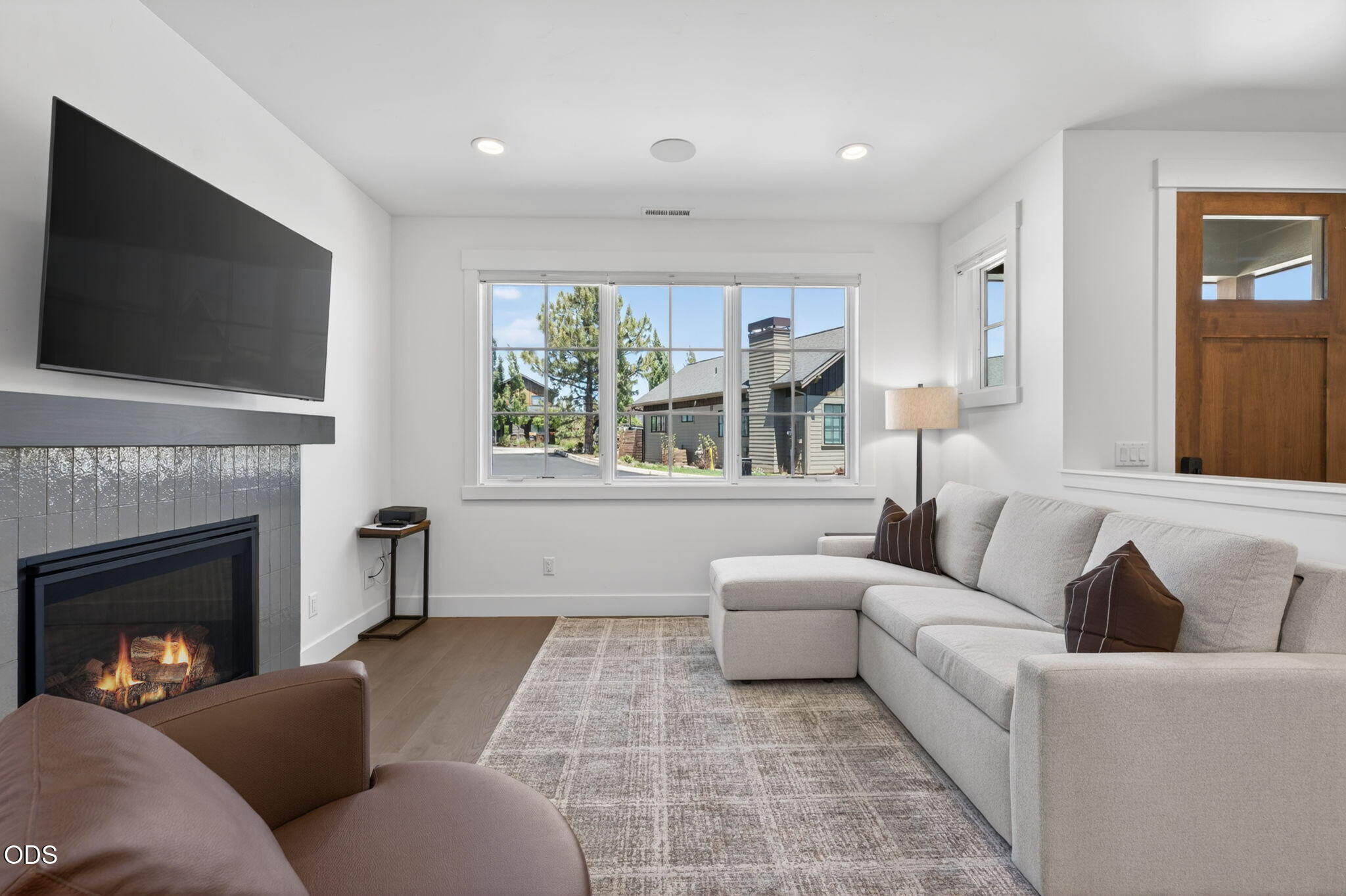 19103 Trailhead Court, 7