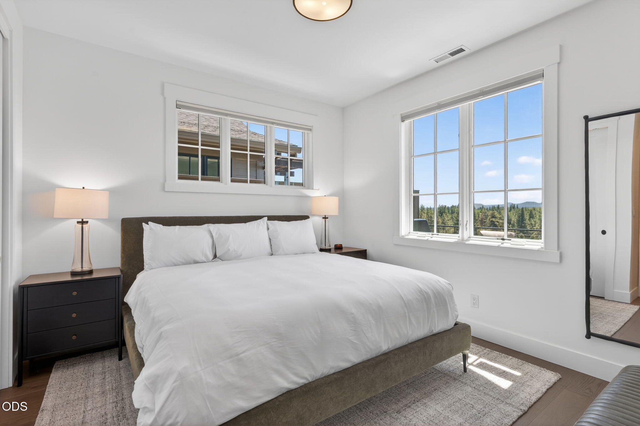 19103 Trailhead Court, 7