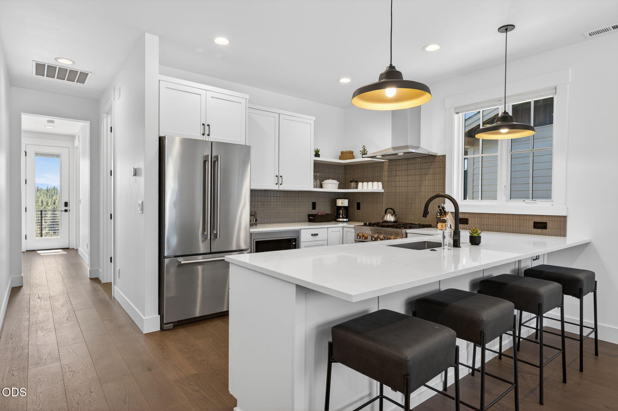 19103 Trailhead Court, 7
