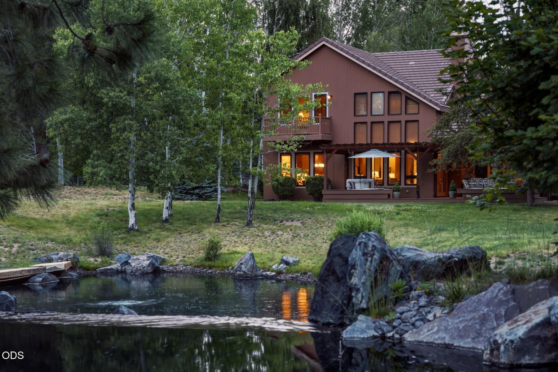 62028 Fall Creek Loop