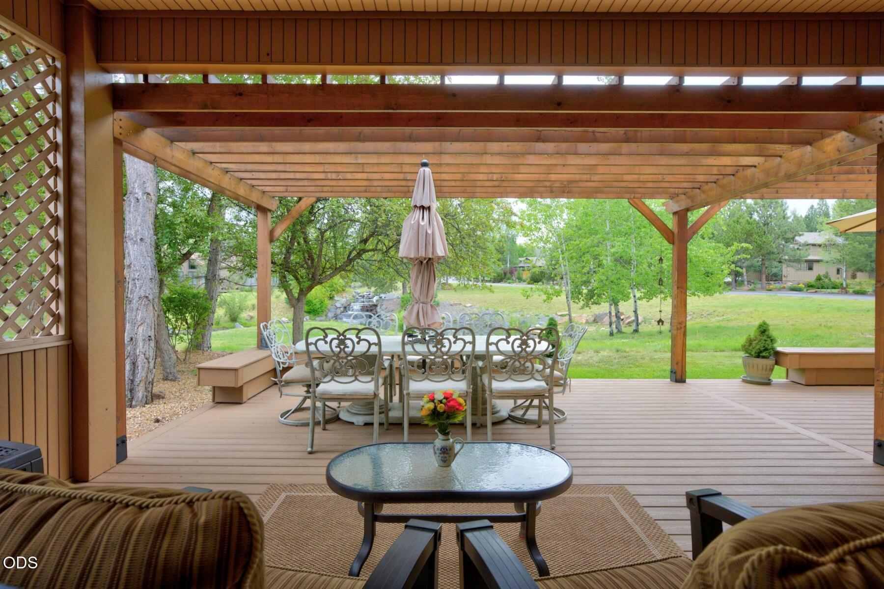 62028 Fall Creek Loop