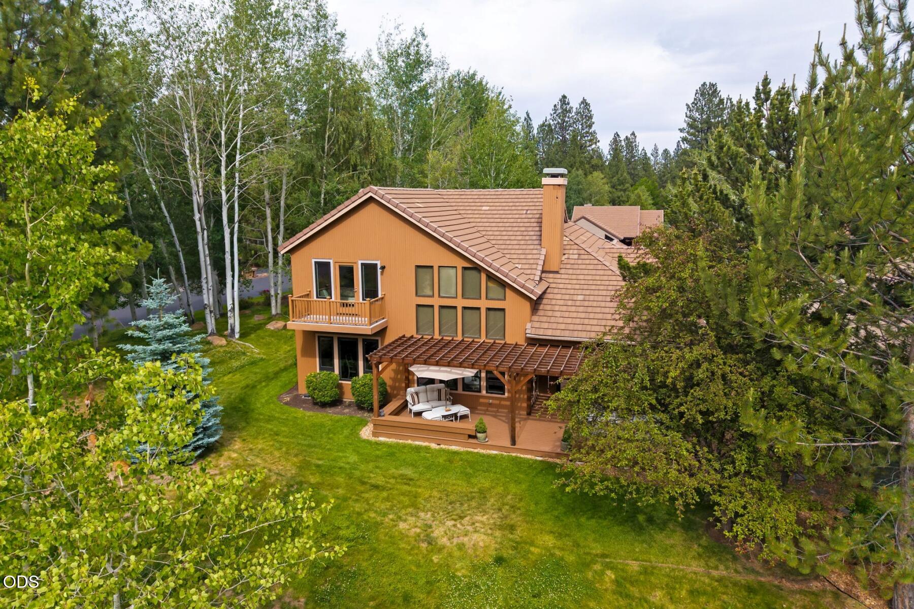 62028 Fall Creek Loop