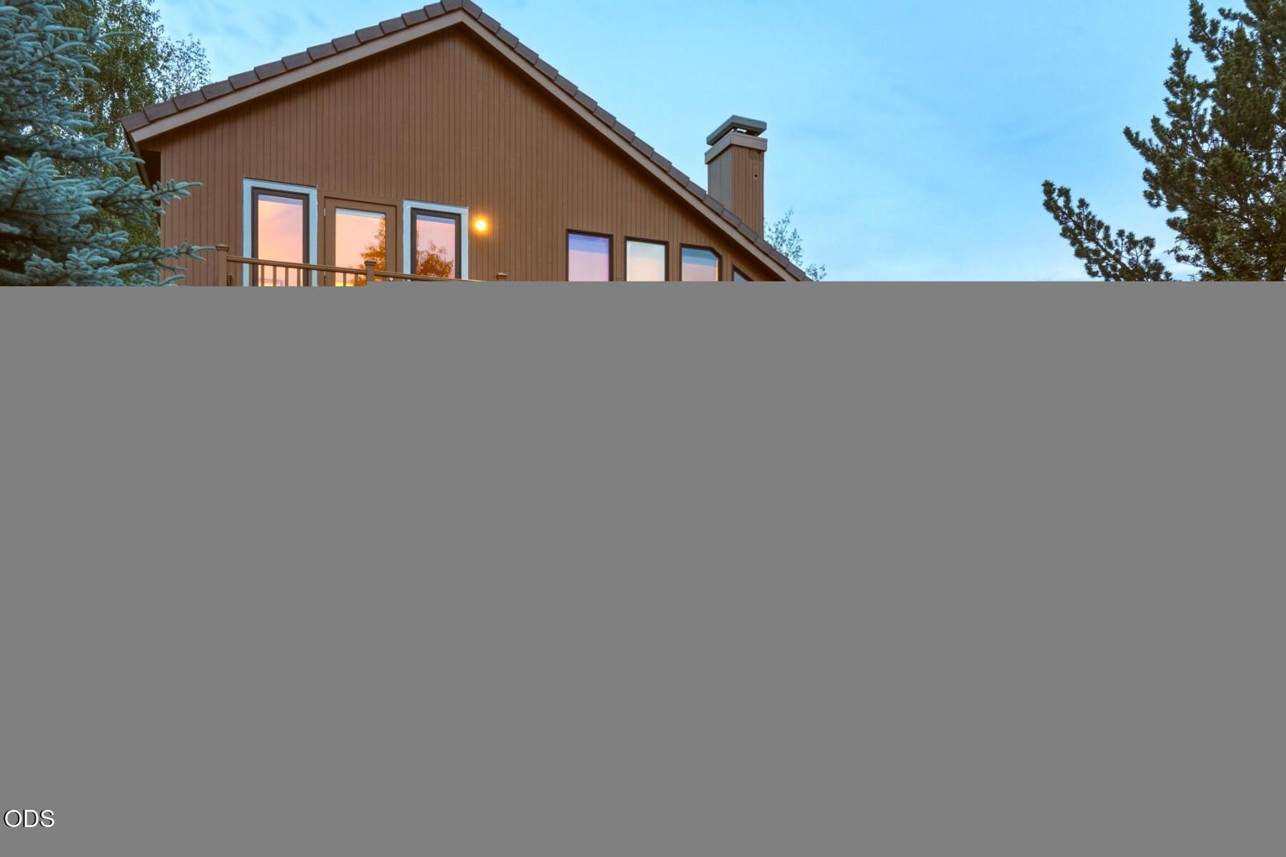 62028 Fall Creek Loop