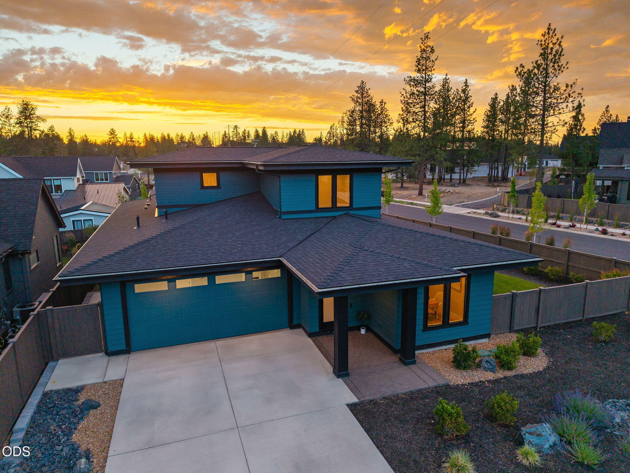 2971 NW Polarstar Avenue