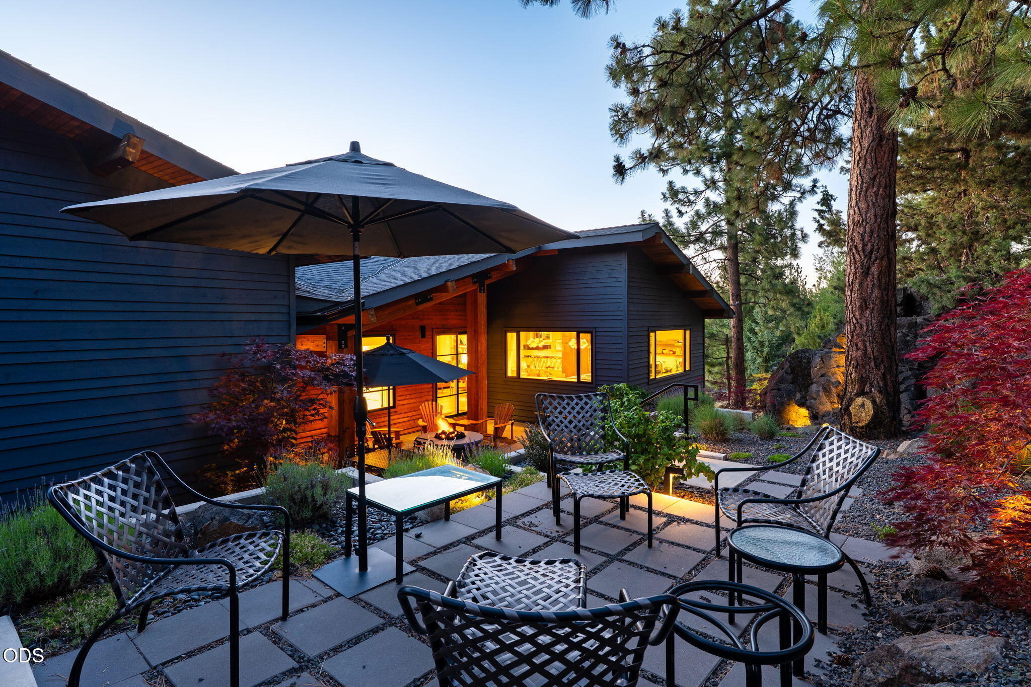 19077 Mount McLoughlin Lane