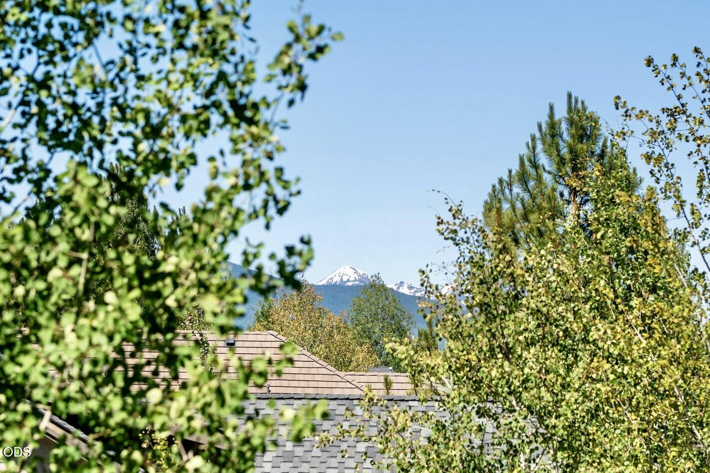 19077 Mount McLoughlin Lane