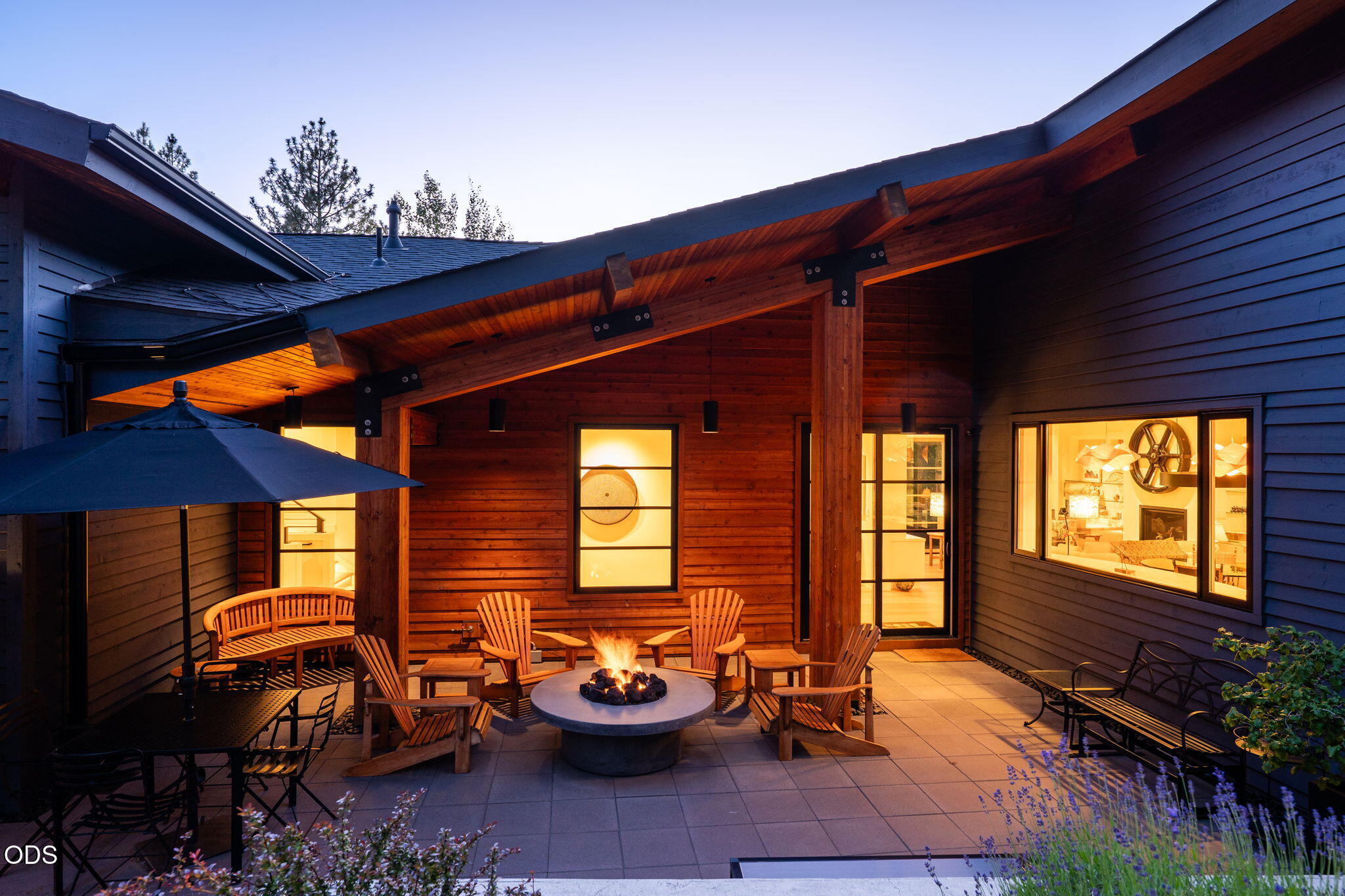 19077 Mount McLoughlin Lane