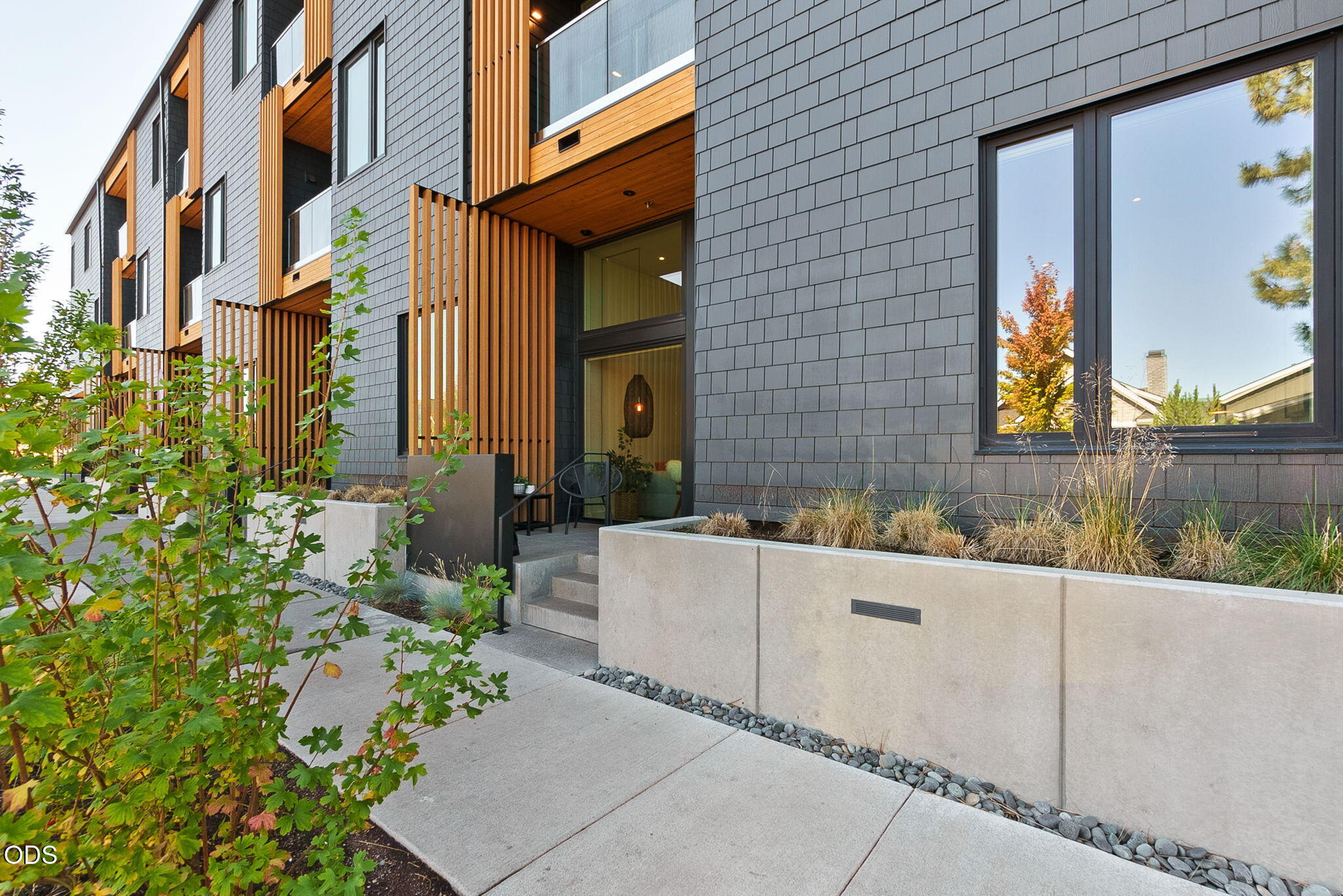 2745 NW Ordway Avenue, 205