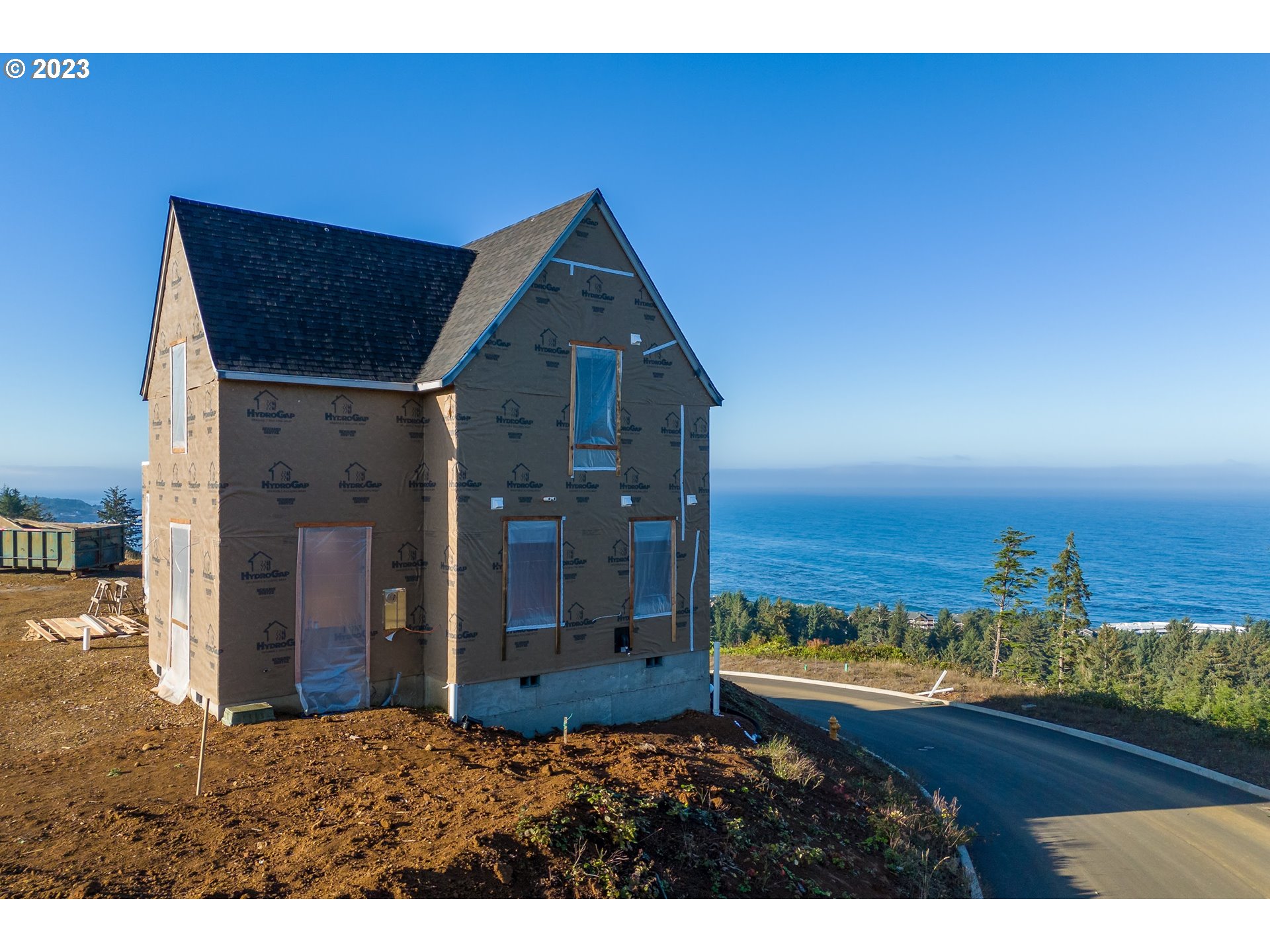 1143 NE Seascape AVE