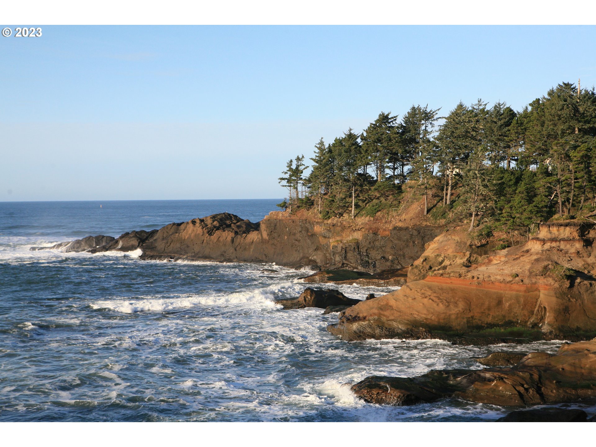 1143 NE Seascape AVE