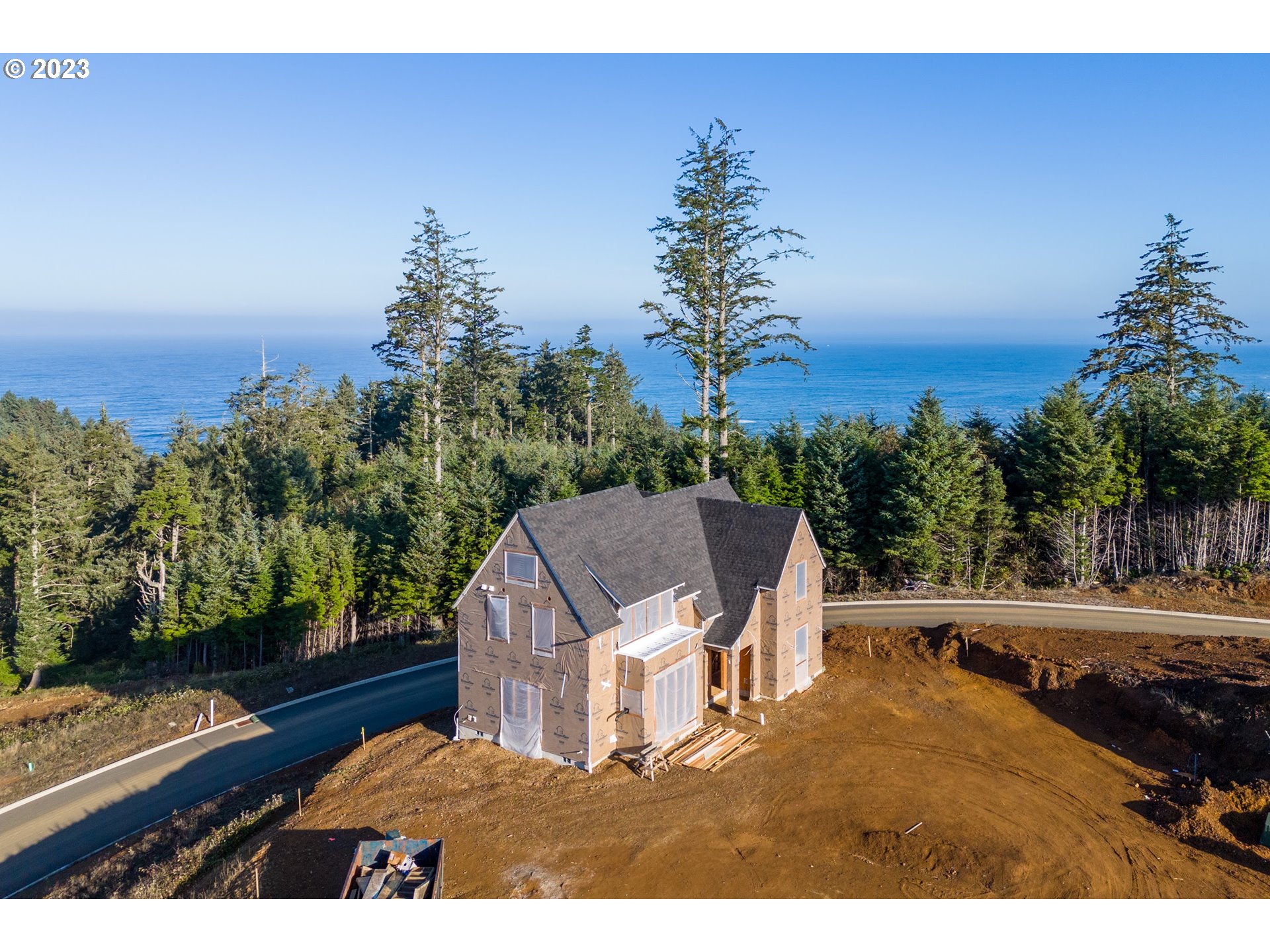 1143 NE Seascape AVE