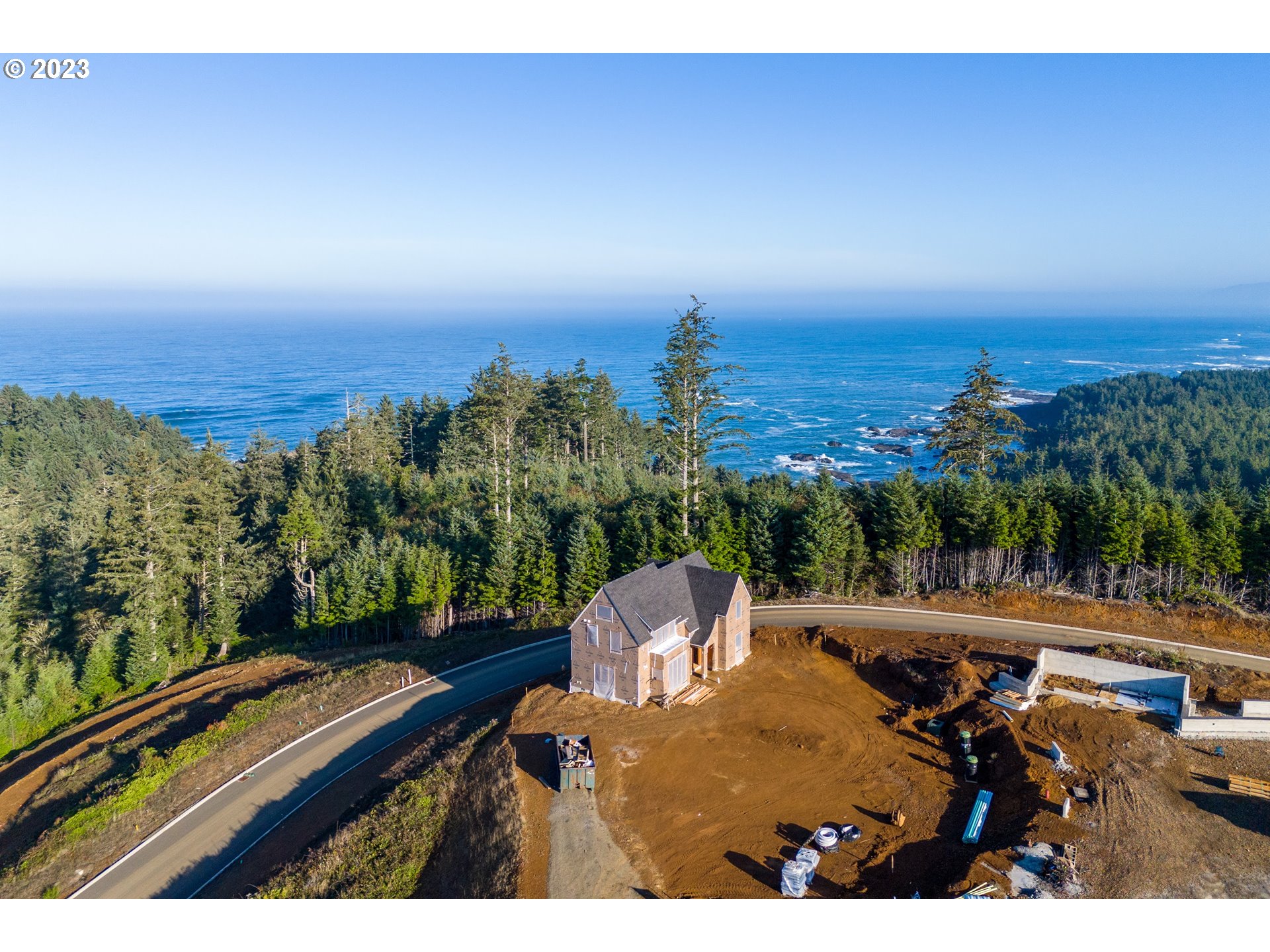 1143 NE Seascape AVE