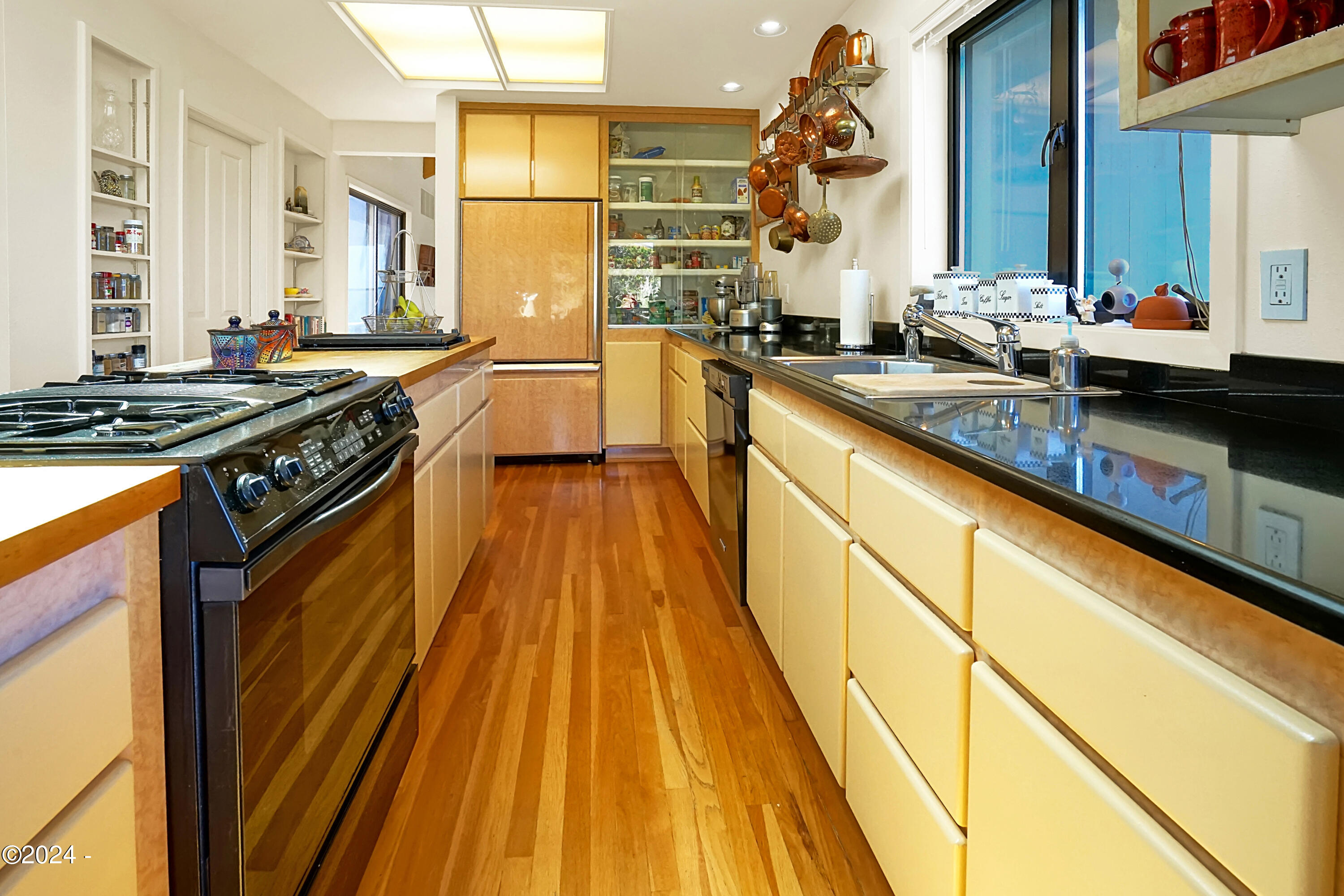 28 Spouting Whale Lane