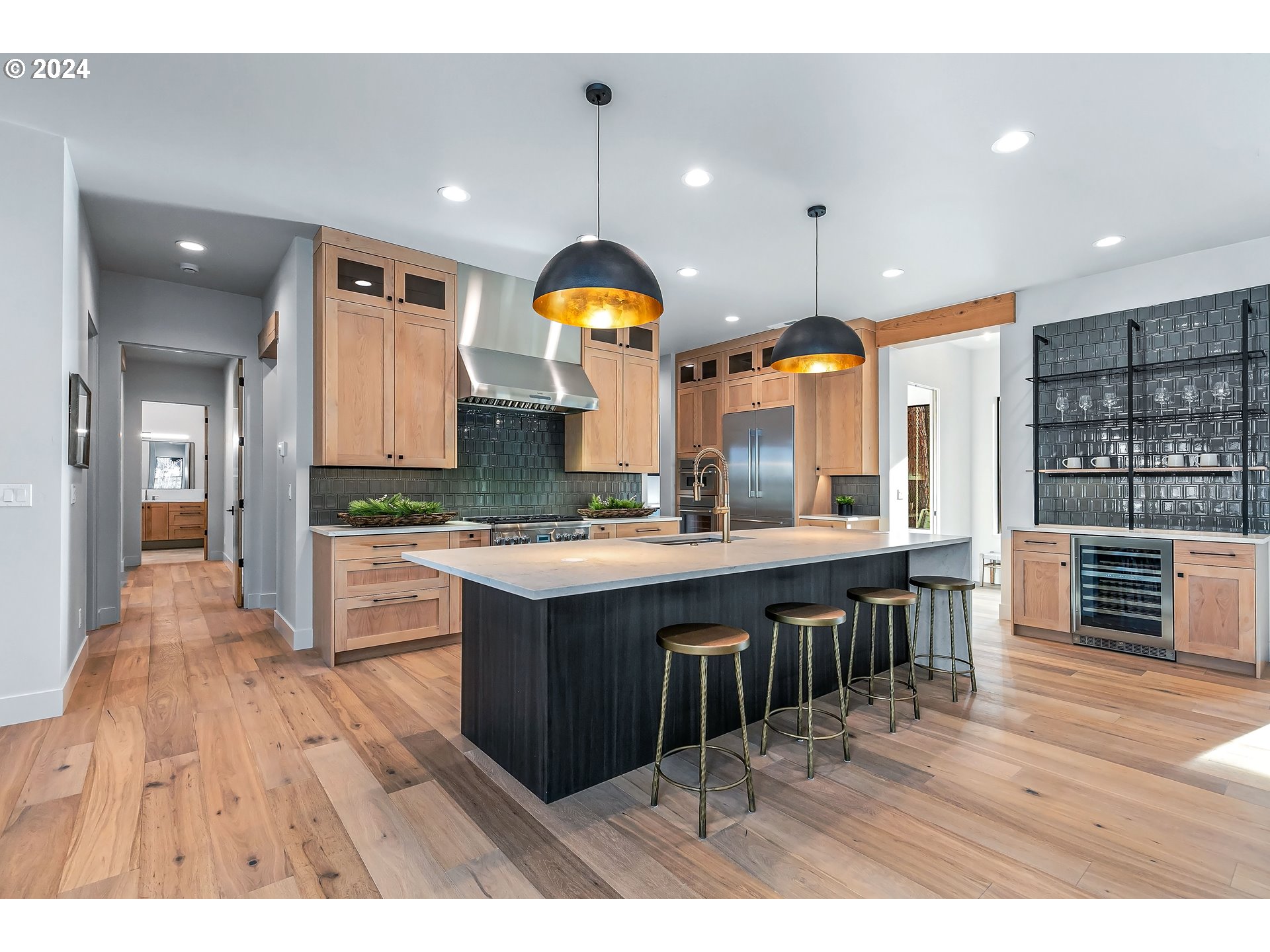 19560 BUCK CANYON RD