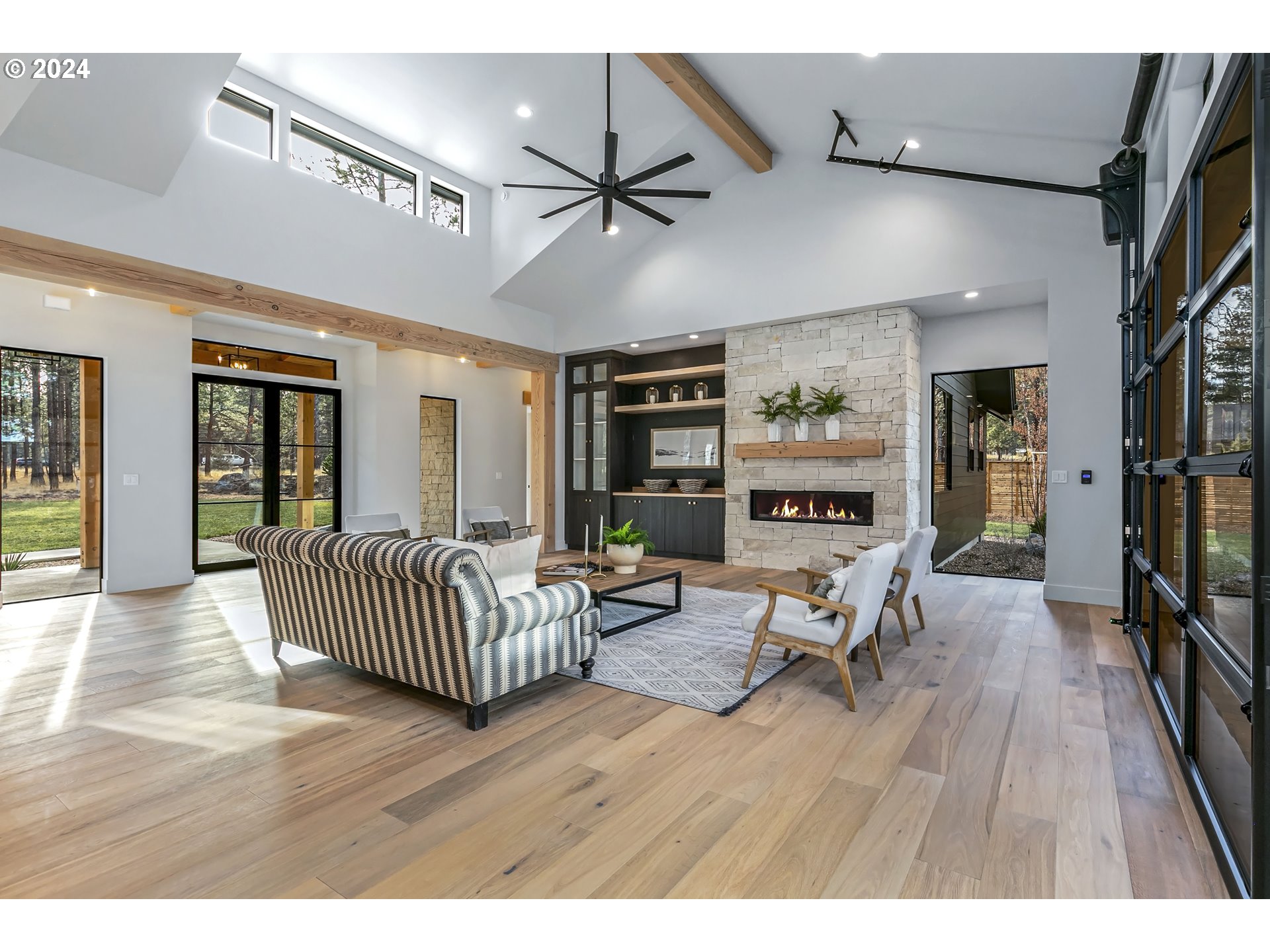 19560 BUCK CANYON RD