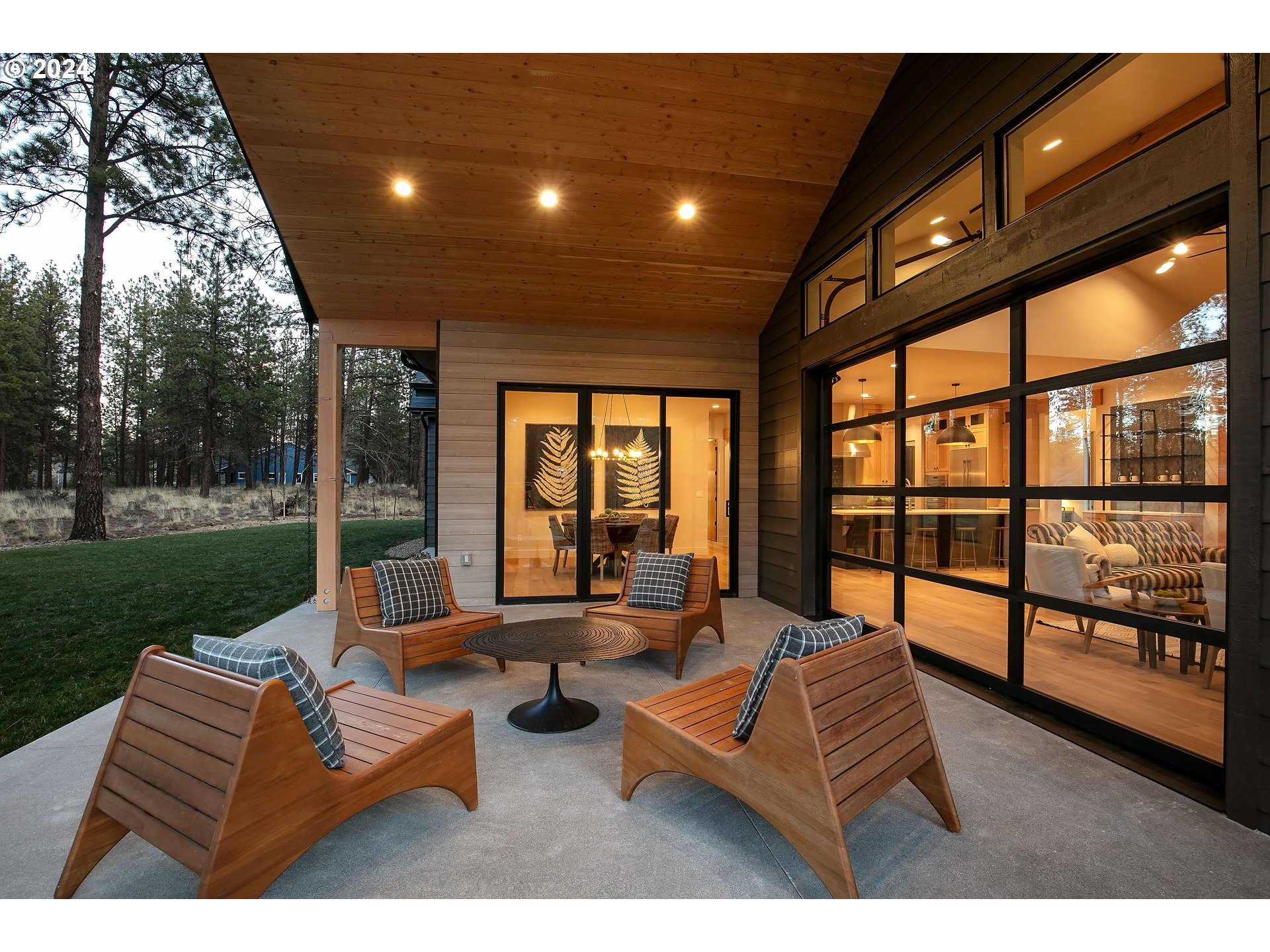 19560 BUCK CANYON RD