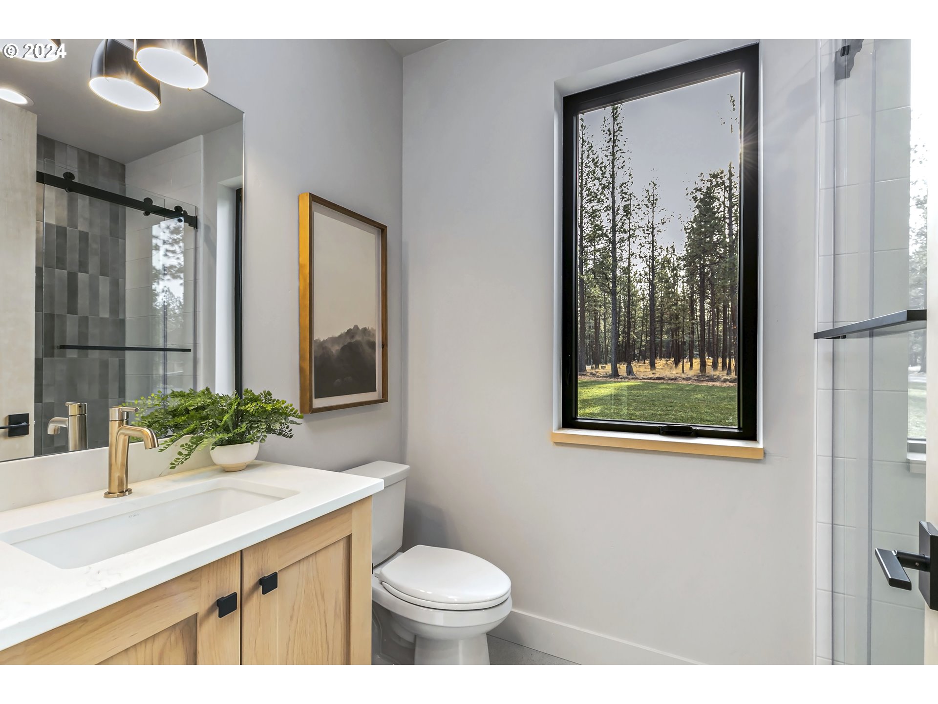 19560 BUCK CANYON RD