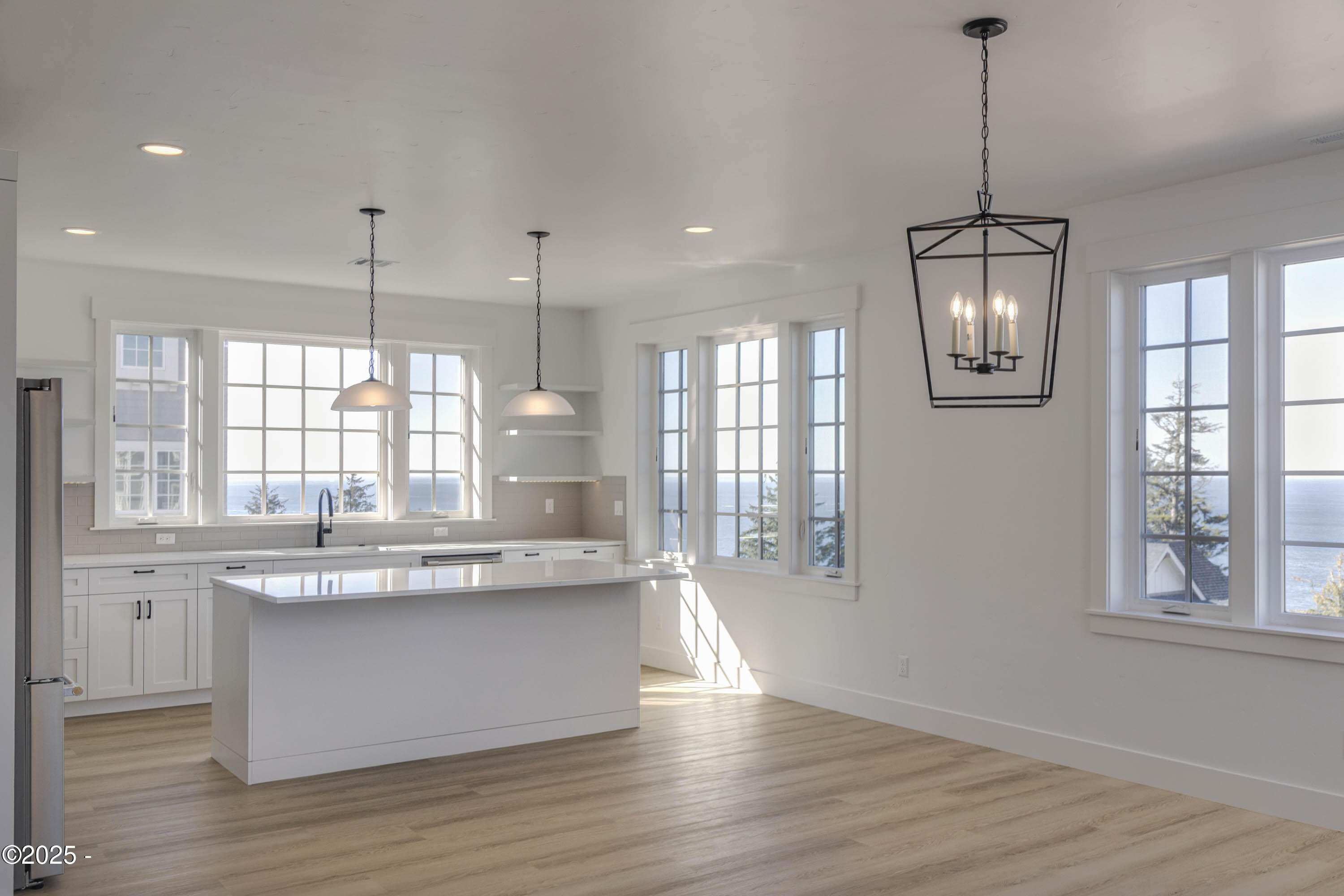 1128 NE Seascape Lane, 9