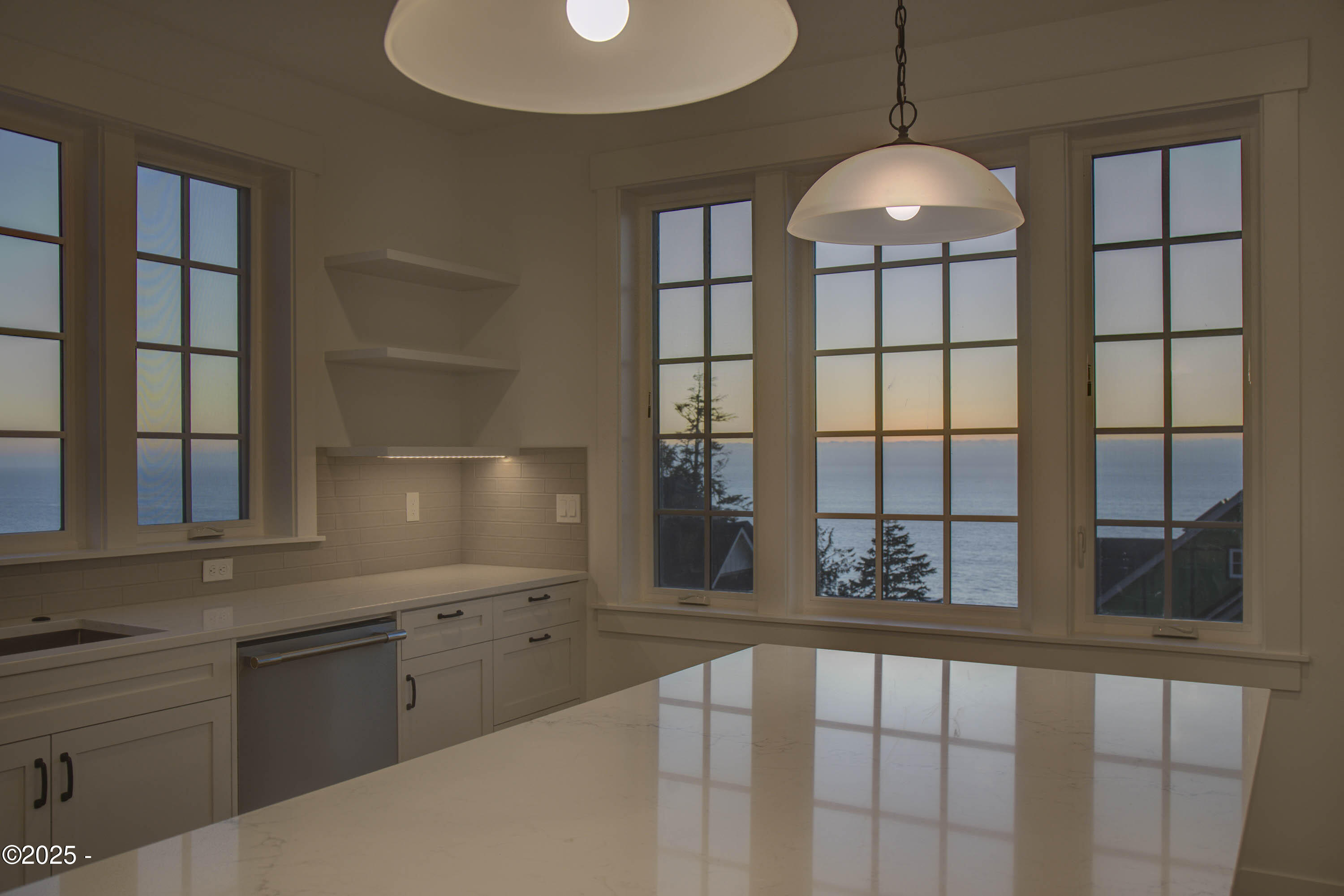 1128 NE Seascape Lane, 9