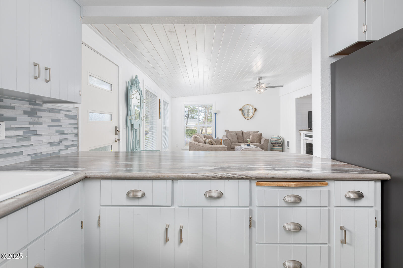 2005 NW Bayshore Drive