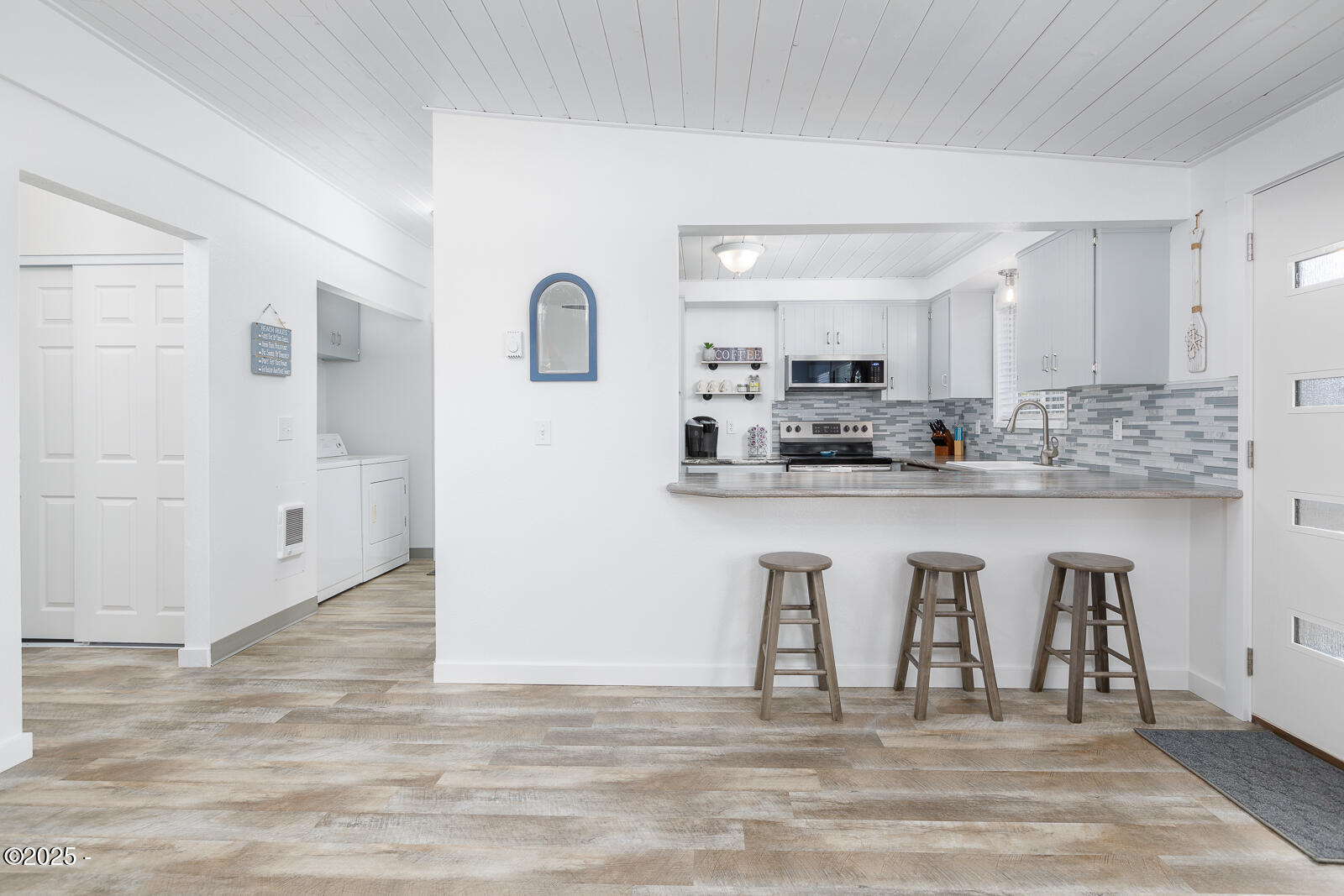 2005 NW Bayshore Drive