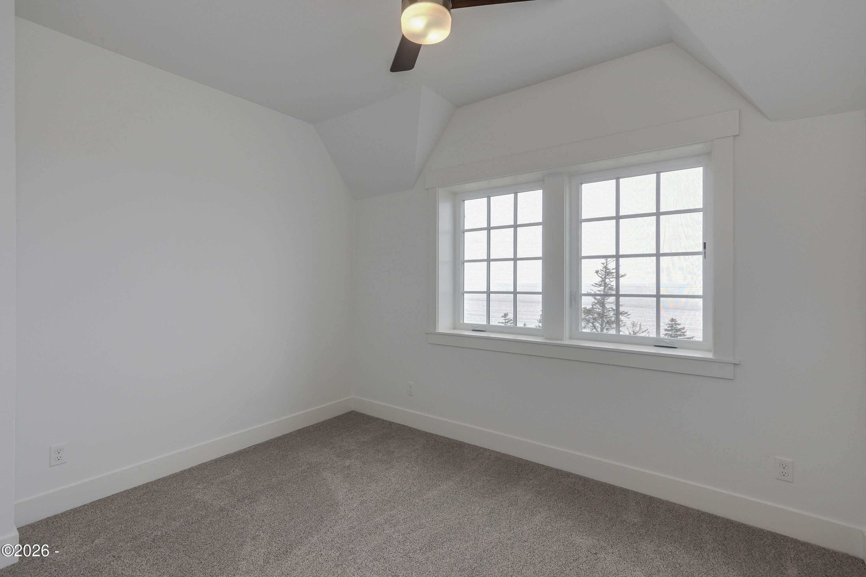 401 NE Moonwake Lane, 14