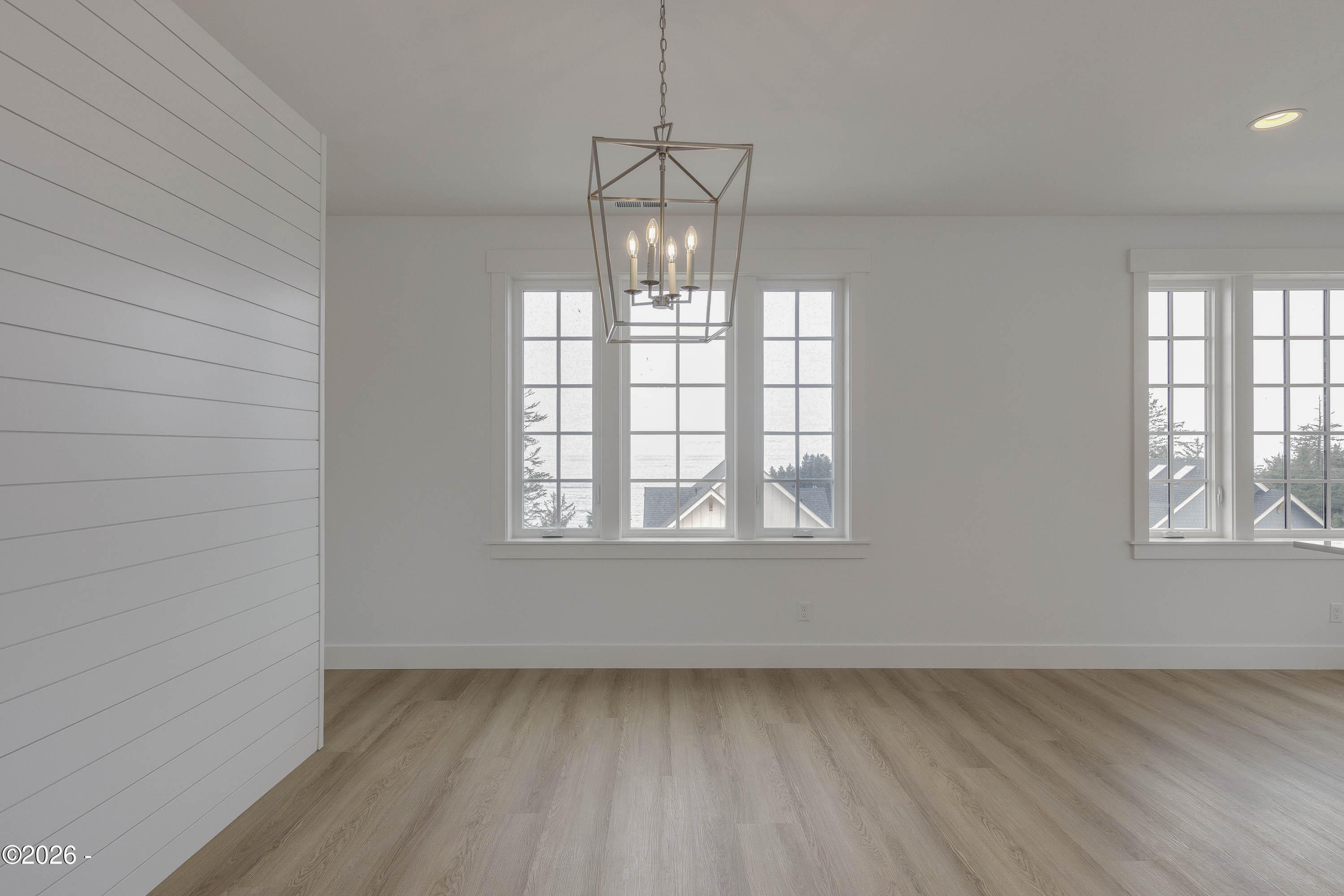 401 NE Moonwake Lane, 14