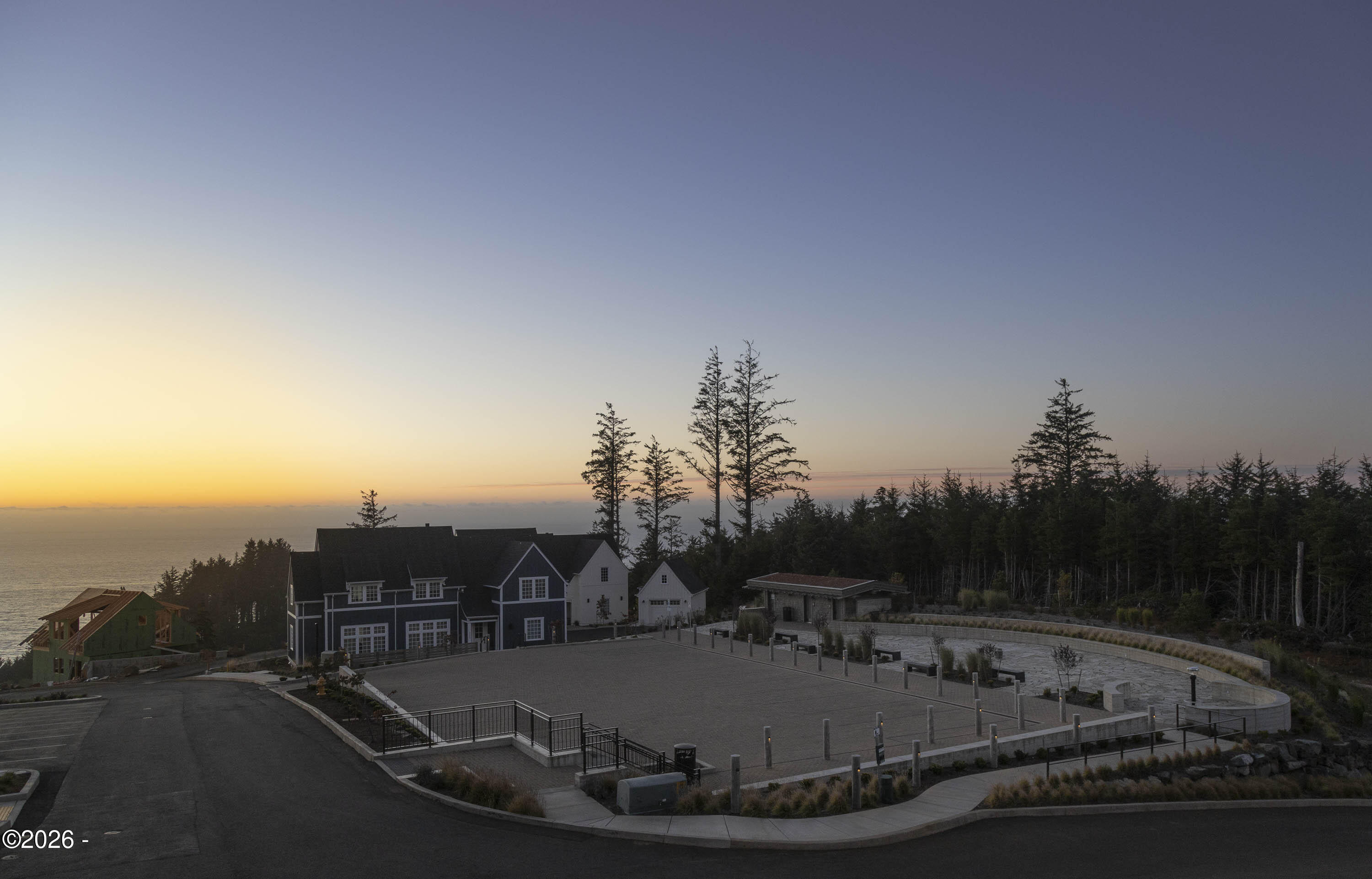 1152 NE Seascape Avenue, 9-13