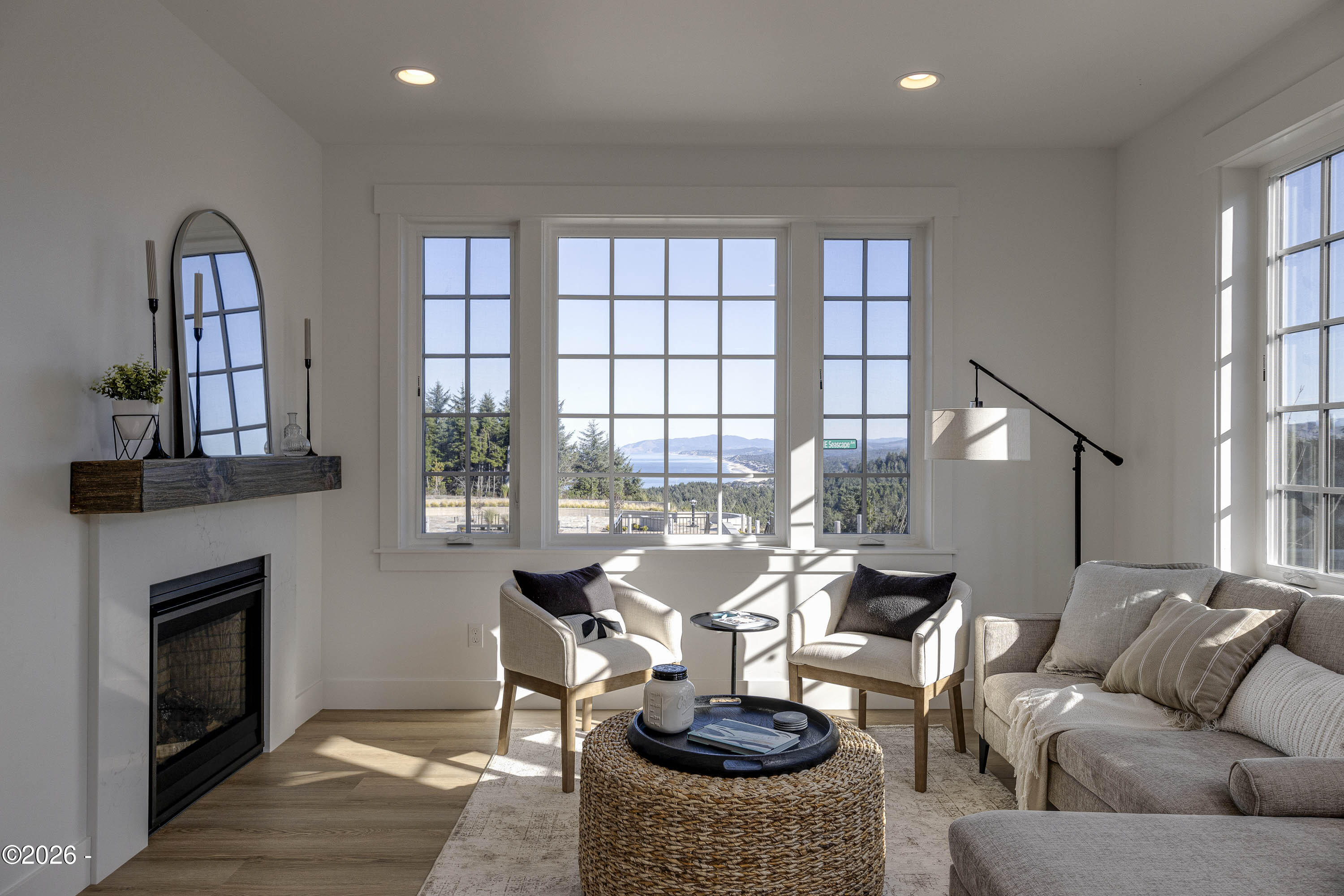 1152 NE Seascape Avenue, 9-13