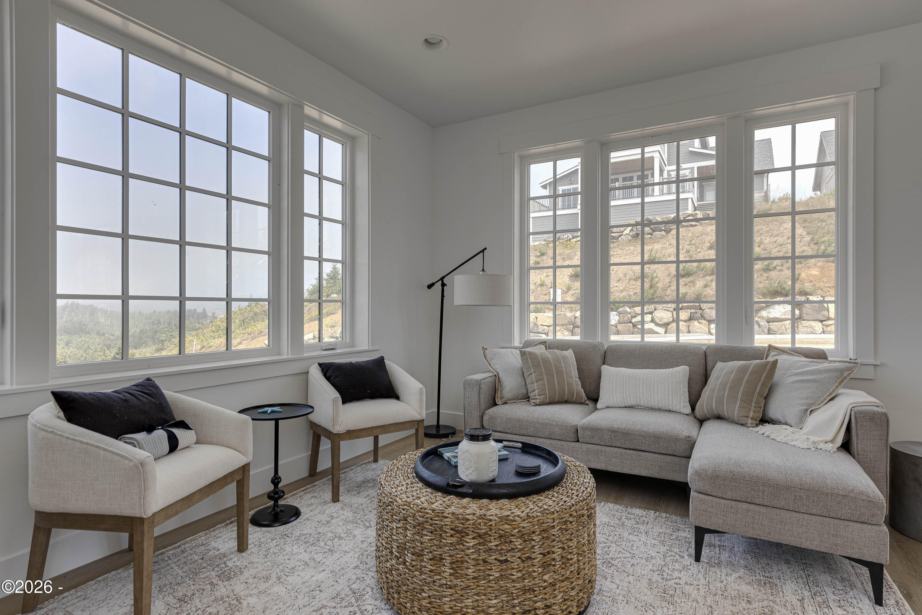 1152 NE Seascape Avenue, 9-13